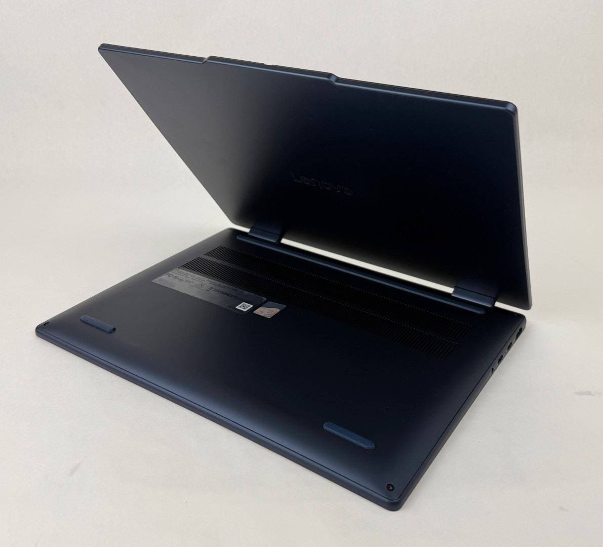 Lenovo Ideapad 5 14AKP10 14″ FHD Touch Ryzen AI7-350 16GB 1TB SSD W11H 2in1 +Pen