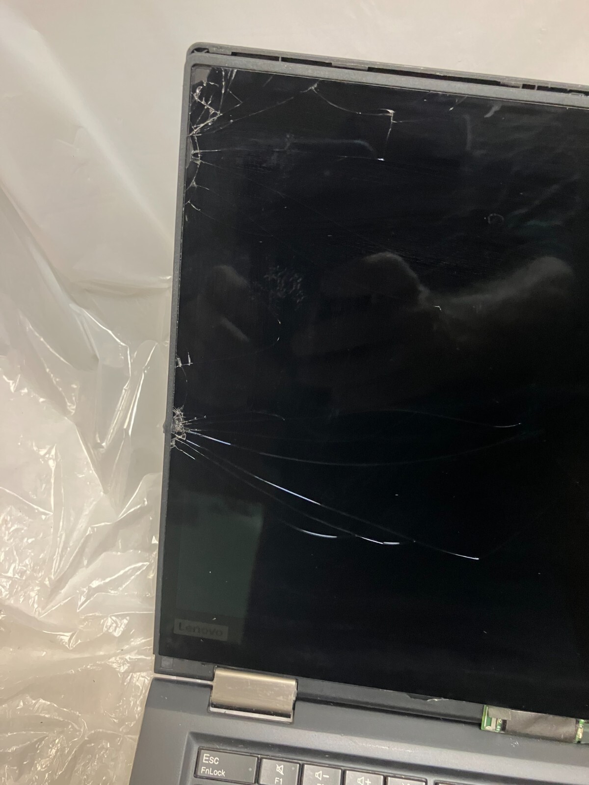 Lenovo ThinkPad X390 Yoga 13.3″ FHD Touch Intel i5-8365U 1.6GHz FOR PARTS