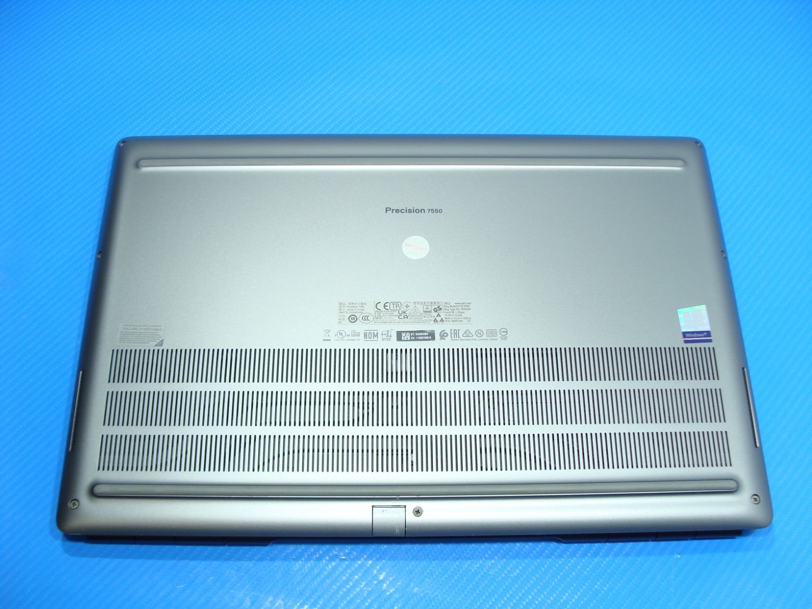 Dell Precision 7550 Workstation 15.6″ FHD i7-10750H 2.6GHz 32GB 512GB RTX 3000