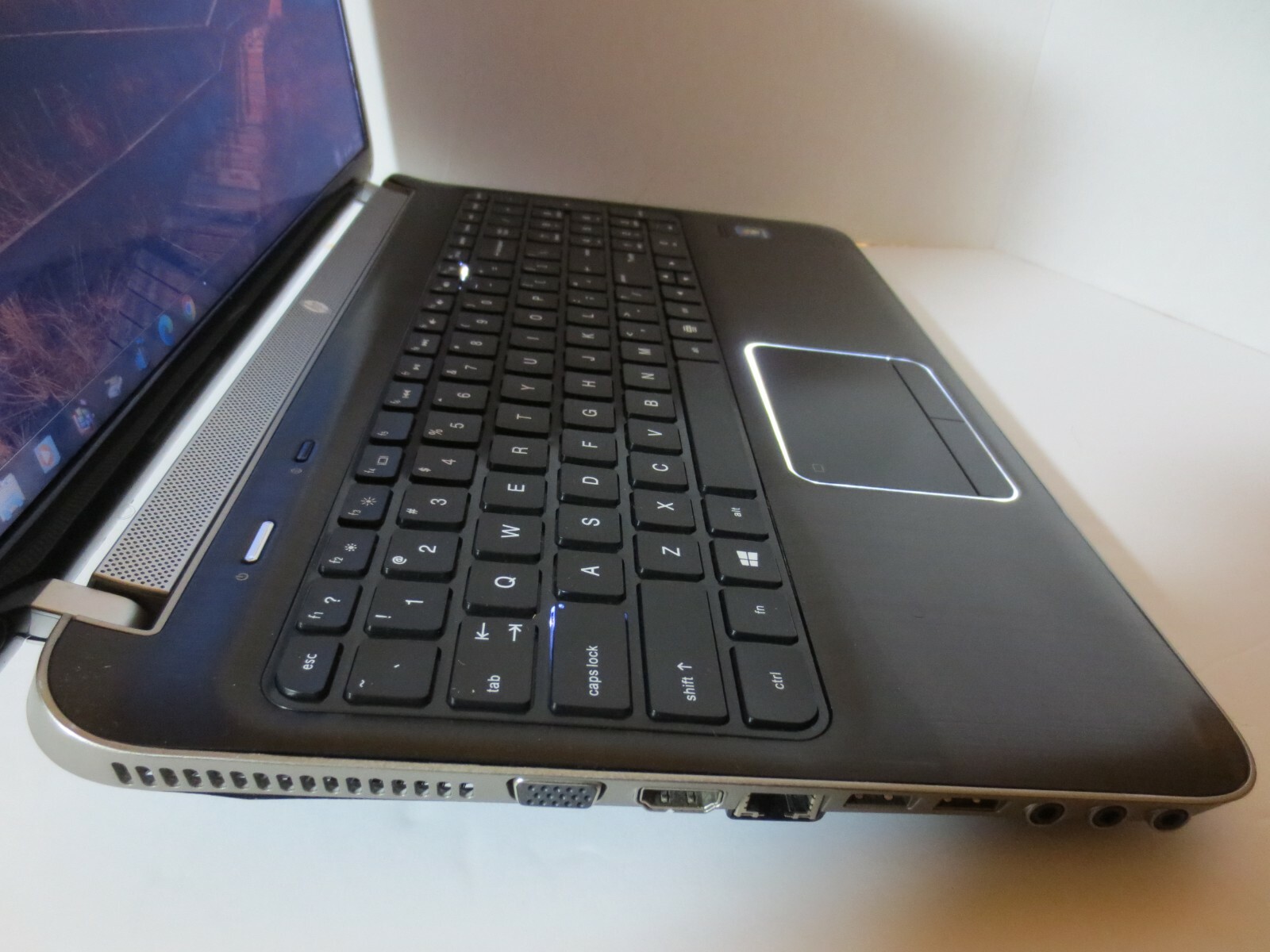 HP PAVILION DV6T-6000 15.6″ CORE I7-2630QM@2.0GHz 6GB RAM 500GB HDD WIN7 OFF13