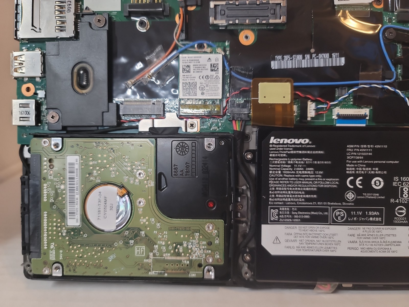 Lenovo ThinkPad X260 Intel Core i5-6300U 8GB RAM, 320GB HDD Windows11 double bat