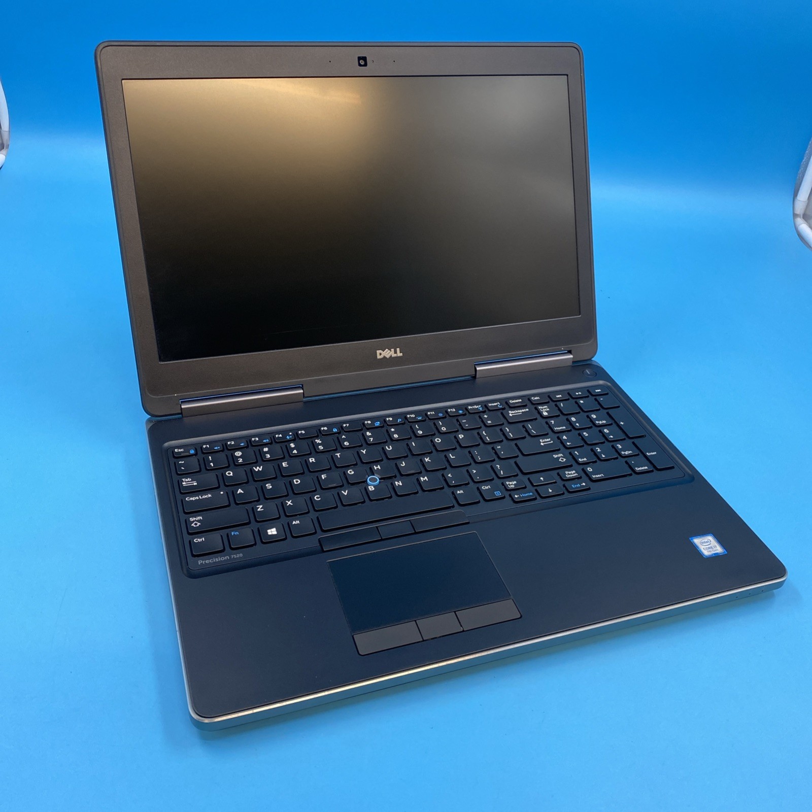 (LOT OF 16) Dell Laptops | i7 7th Gen | 8/16/32GB RAM | **READ BELOW** | NO OS
