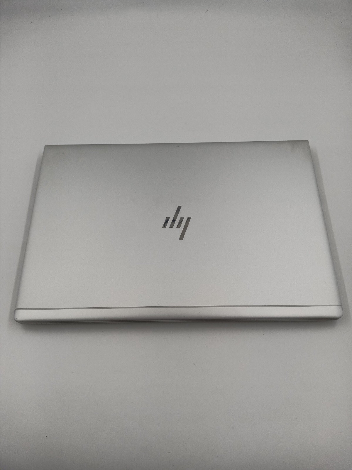 HP Elitebook 755 G5 8GB RAM, AMD RYZEN 5 PRO 2500U, 256GB SSD M2
