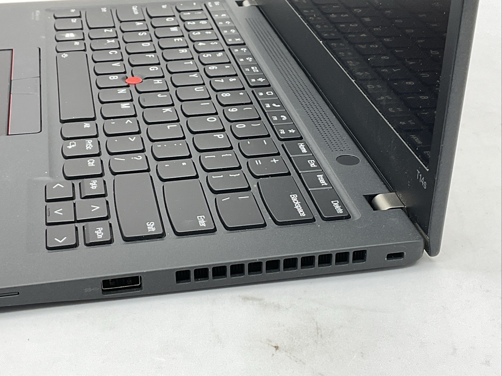 Lenovo ThinkPad T14s Gen 2 – i7-1185G7 – 16GB, 512GB, Win 11 – No Battery, works