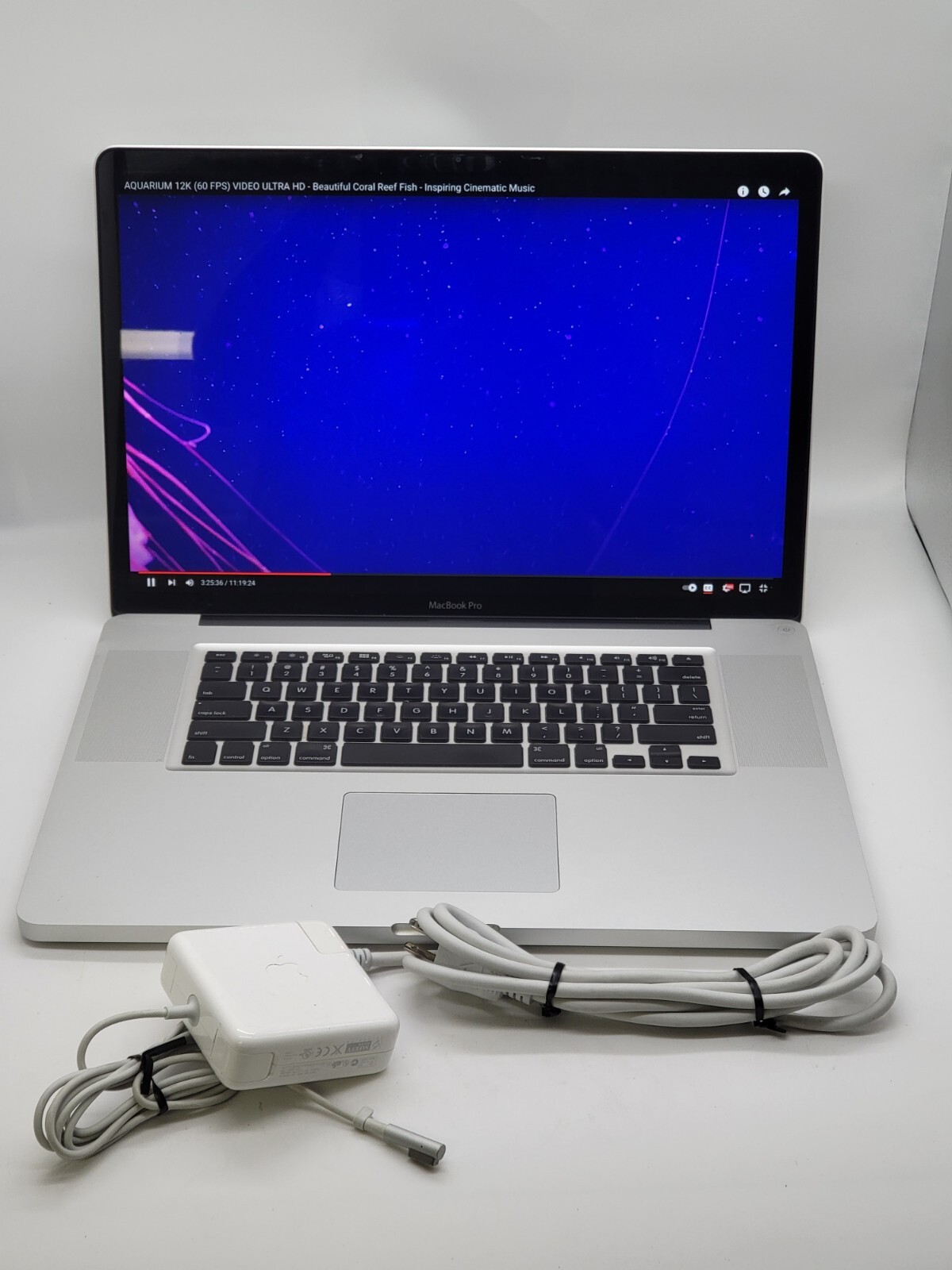 UPGRADED APPLE MacBook Pro 17” Core i7 TURBO 3.5GHz 16GB 4TB SSD 3 YEAR WARNY
