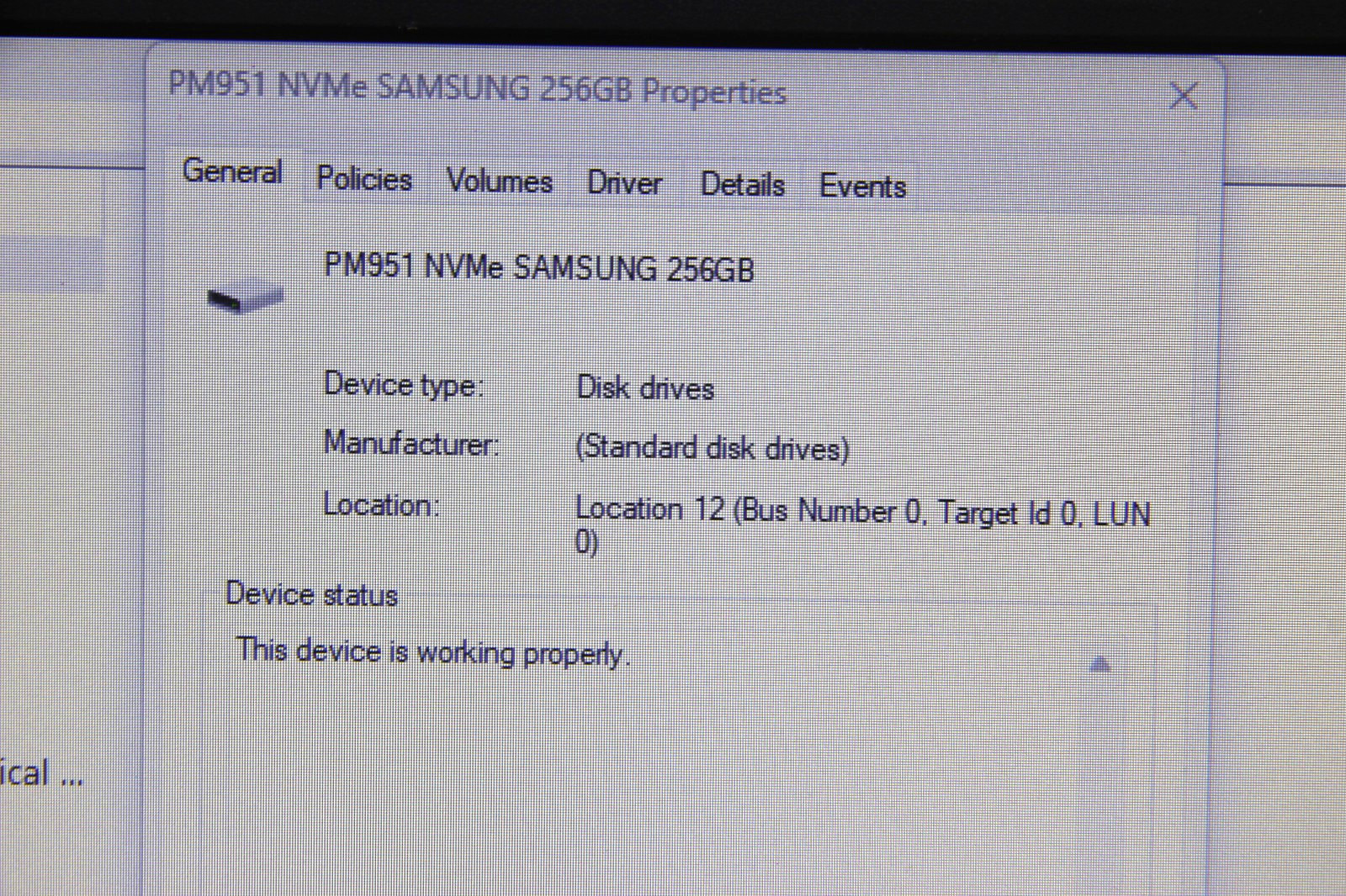 Dell Precision 7740 17″ Laptop i9-9880HK 32 GB RAM 256 GB SSD Win 11 w/Charger