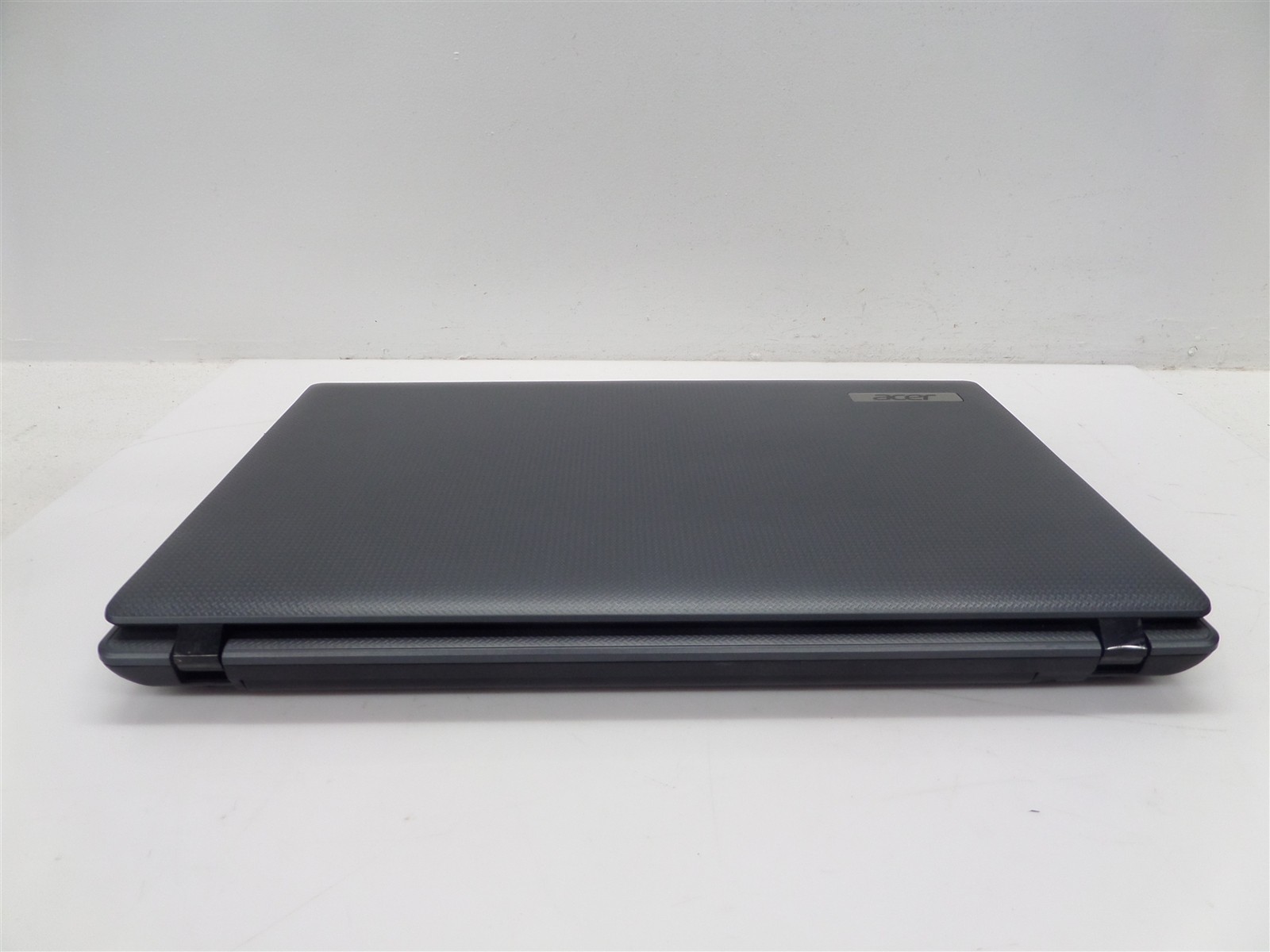 Acer Aspire 5733 PEW71 15.6″ i5-480M 2.67GHz CPU 4GB RAM – No HDD, Bad Batt.