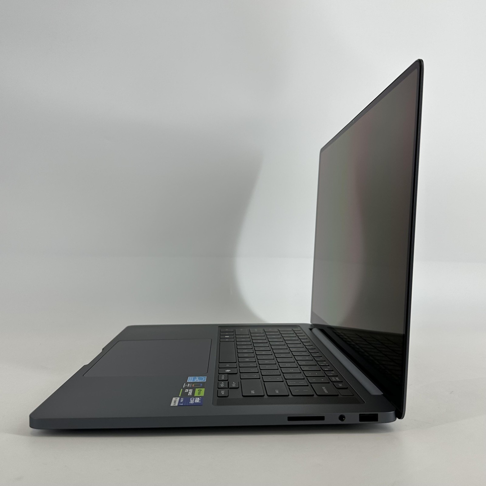 Samsung, Galaxy Book6 Ultra 16 QHD+ TOUCH 1.9GHz Ultra 7 356H 32GB 1TB RTX 5070