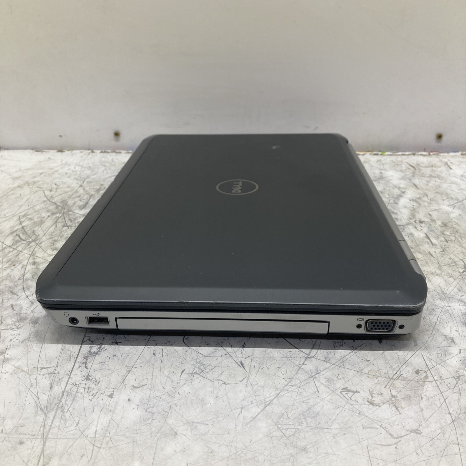 Dell Latitude E5520 Intel Core i5-2520M 2.5 GHz 4Gb RAM No HDD Boot to BIOS