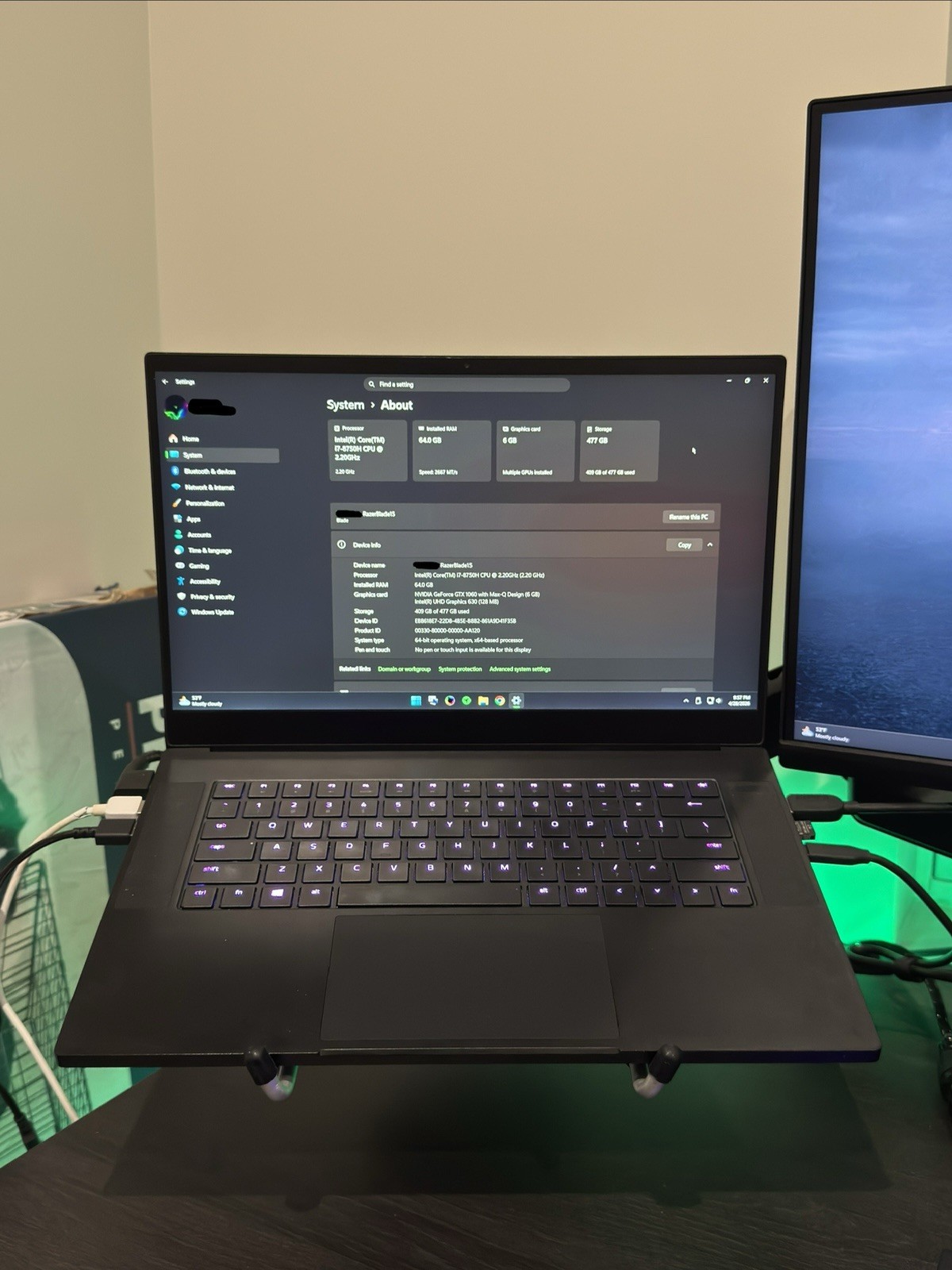 Razer Blade 15 (2018) – GTX 1060 – i7-8750H – 64GB RAM – 512GB SSD (No Battery)