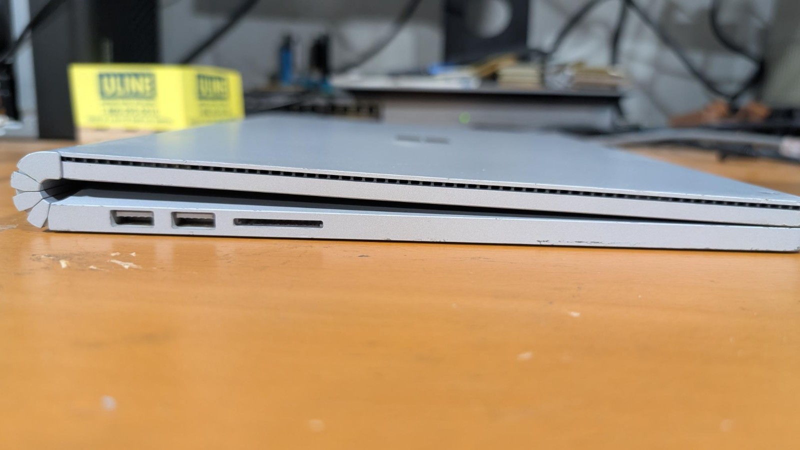 Microsoft Surface Book 3 13.5| Intel i7-1065G7| 32GB RAM| GTX 1650MQ| 512GB SSD
