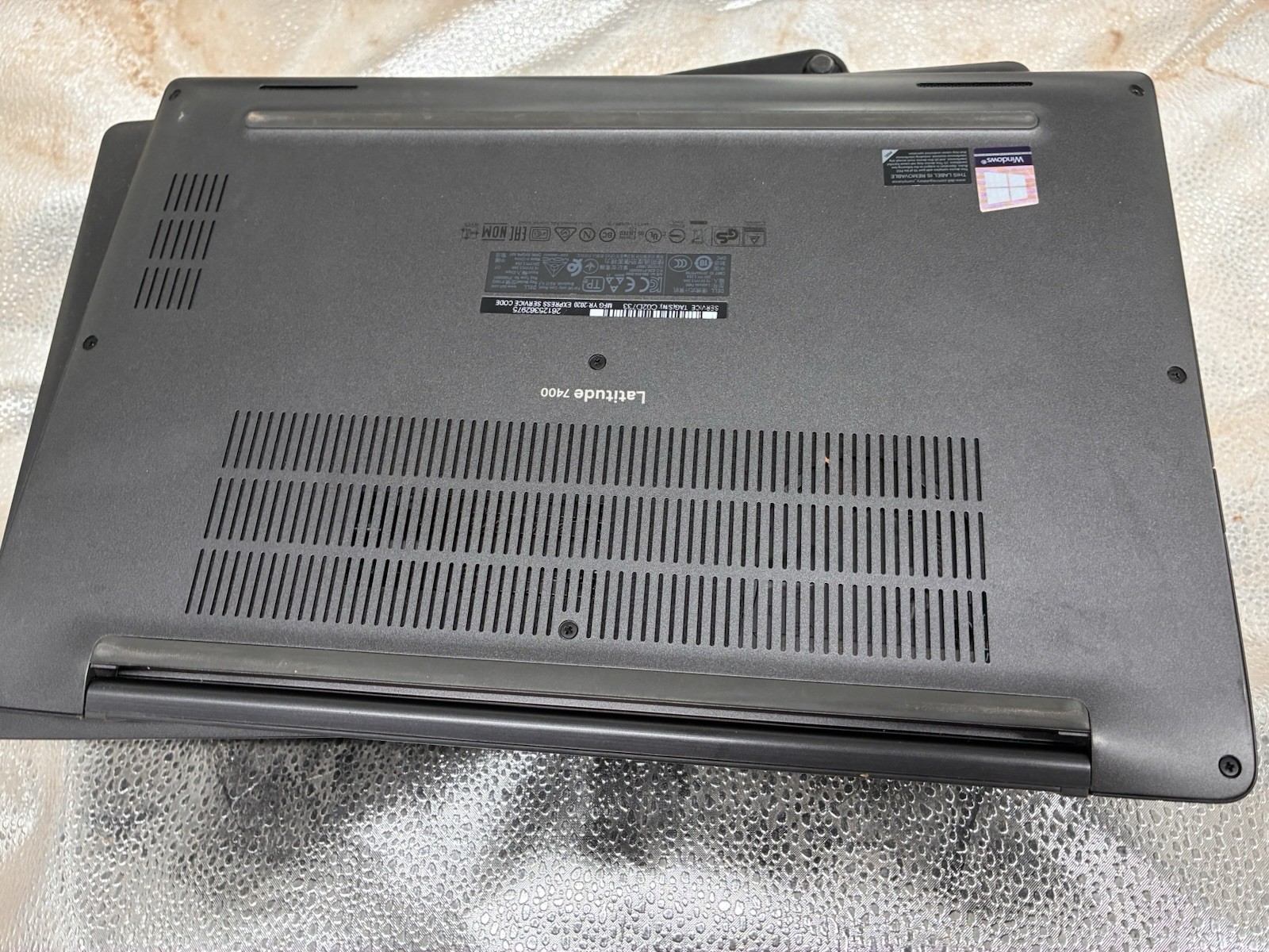Dell Latitude 7400 i5-8250U 1.60 GHz 8GB RAM 256GB SSD Windows 11