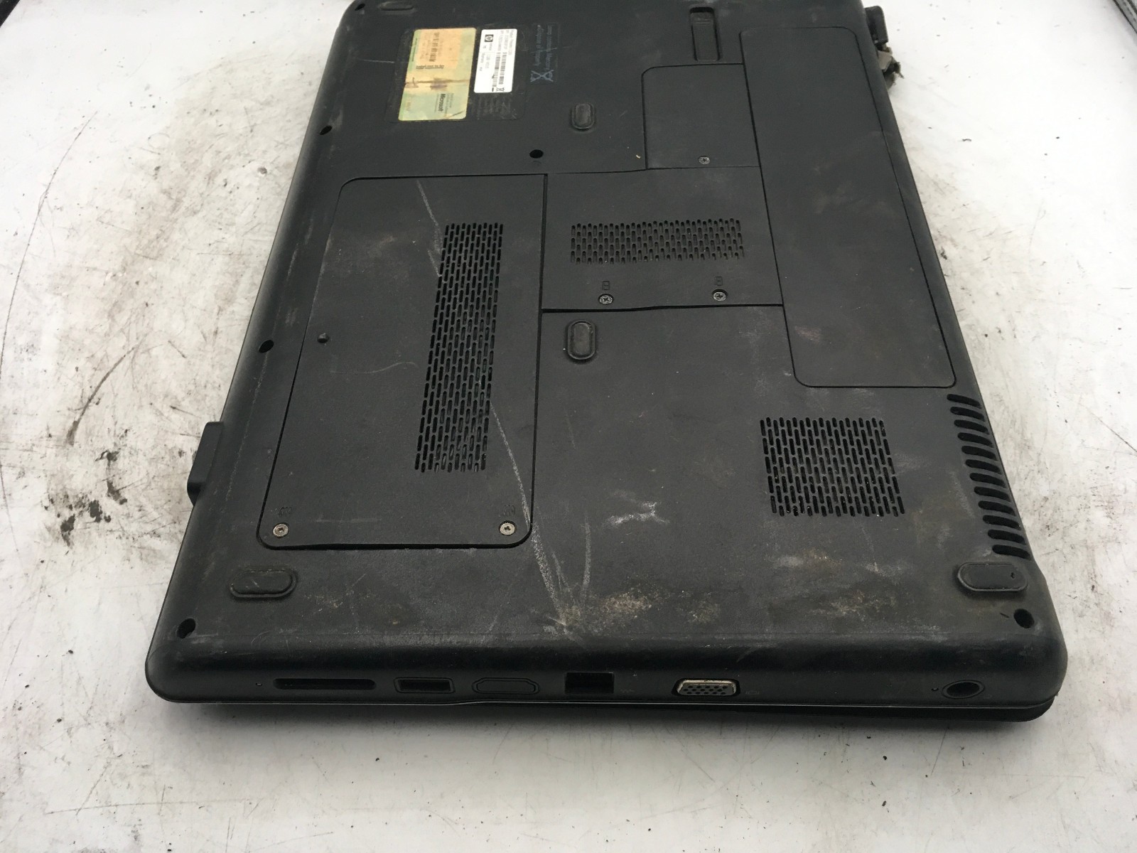 HP COMPAQ PRESARIO CQ50 – BOOTS TO BIOS – INTEL PENTIUM T3200 – 3GB RAM -READ-BB