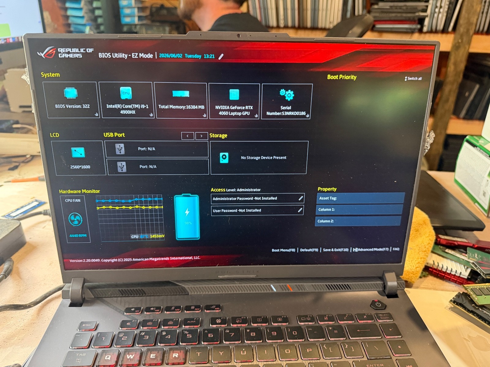 ASUS ROG Strix G16 Laptop i9-14900HX Notebook G614JVR-ES94 BOOTS TO BIOS AS-IS