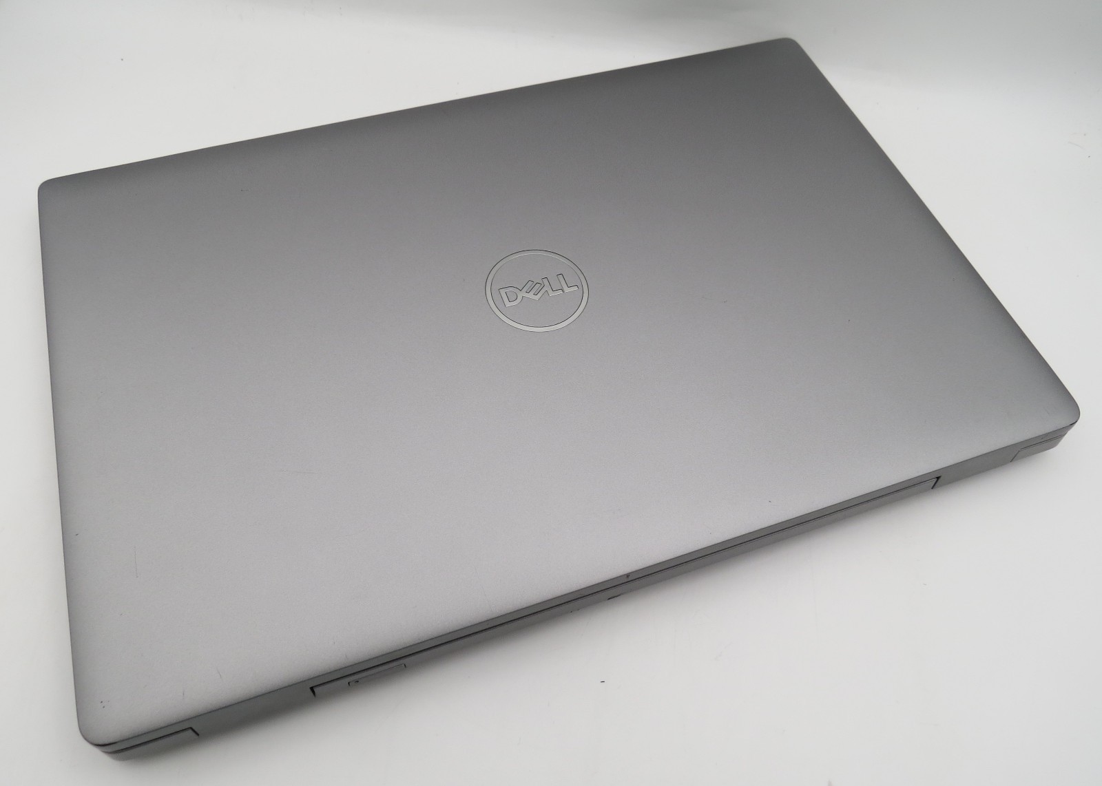 Dell Precision 3560 | i7-118G7 @ 1.8GHz | 15.6″ | No RAM/HDD/OS/AC *REPAIR*