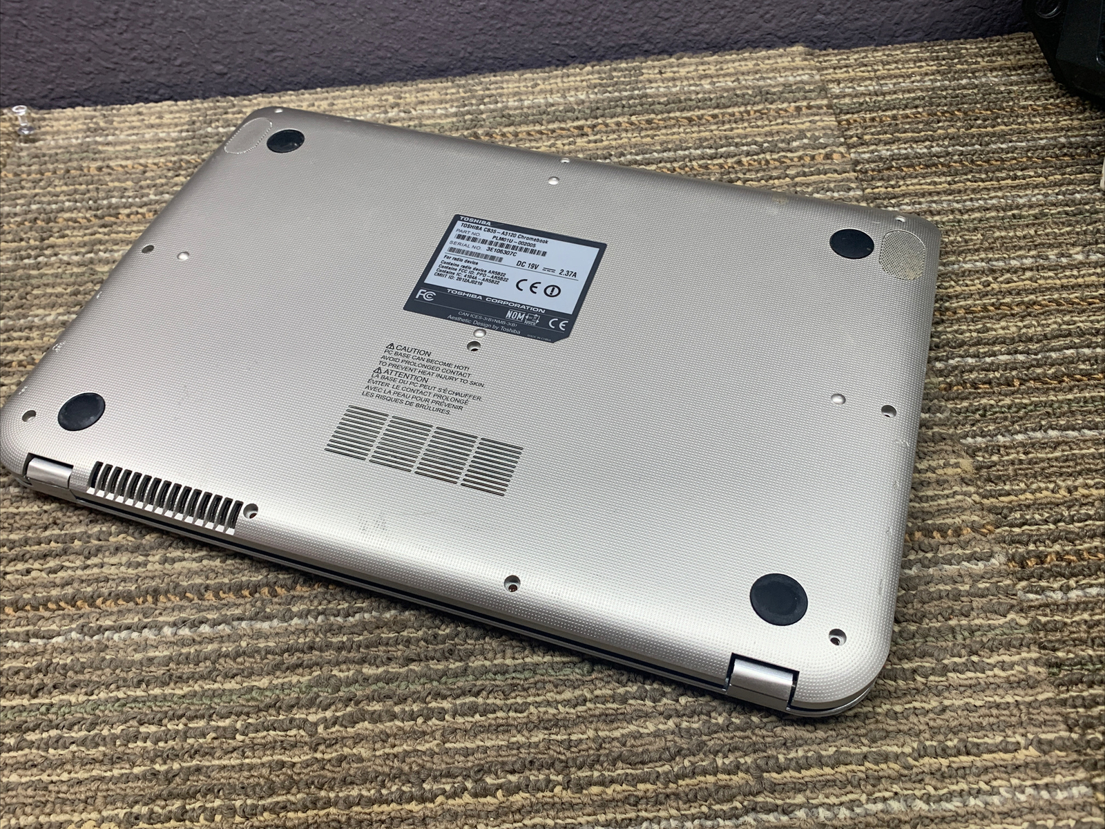 Toshiba Chromebook CB35-A3120 Intel Celeron 2955U 2GB RAM 16GB SSD 13.3″ 516