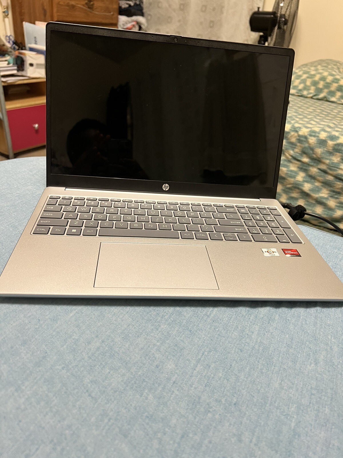 HP Laptop 15z-fc000, 15.6″