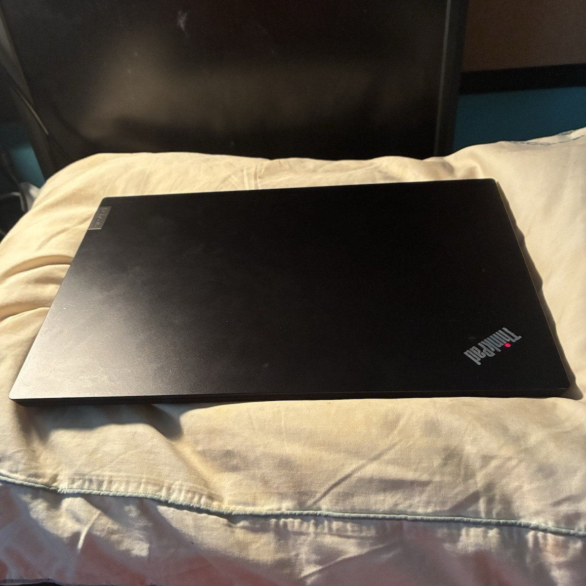 Lenovo Thinkpad E14 gen 2 Core I7 1165G7, 16 GB ram, 256 GB ssd, W11 + charger