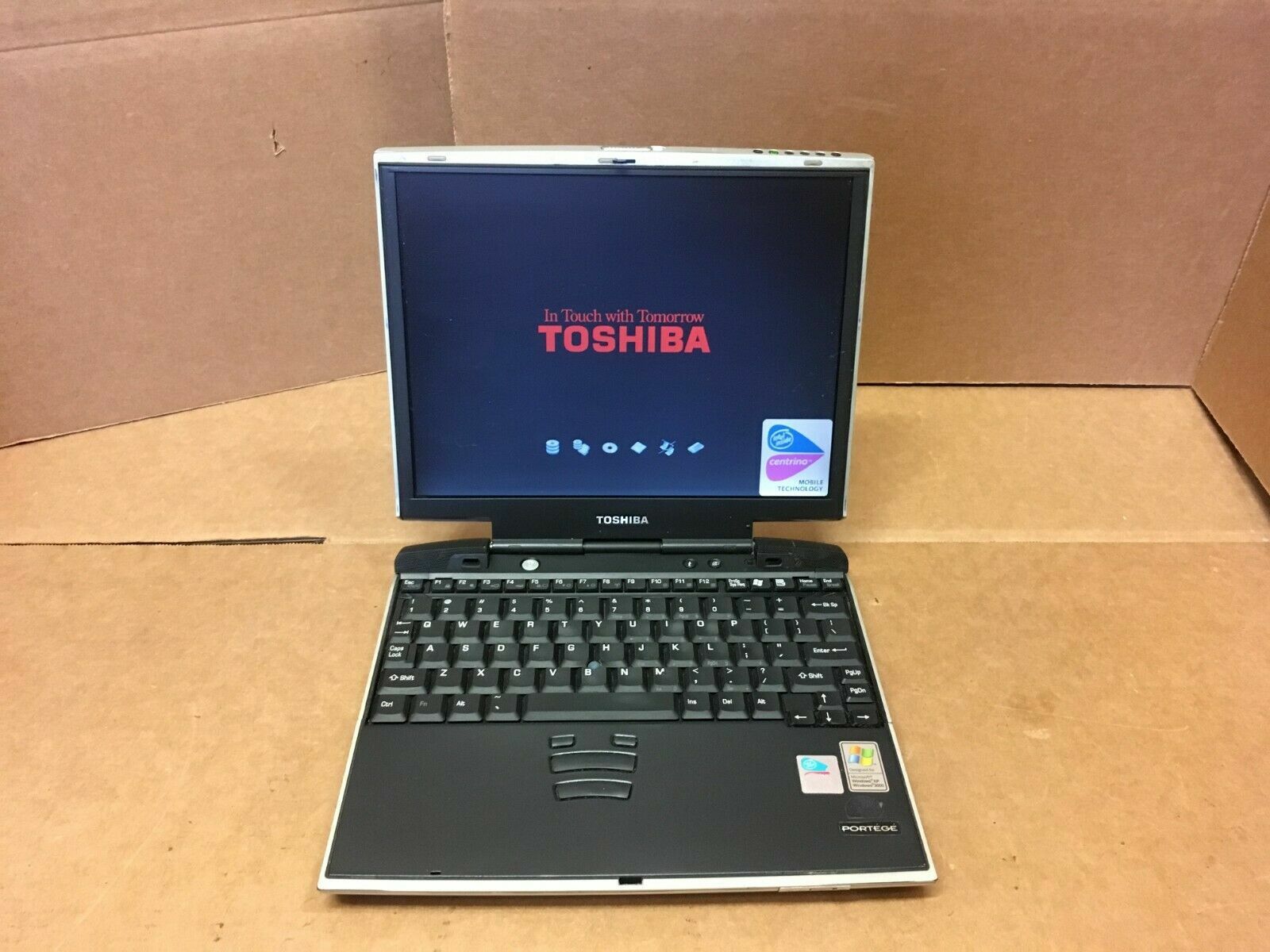 Toshiba Portege M100 PENTIUM M 1.2GHz 256MB RAM 40GB HDD WINDOWS XP WIFI DVD