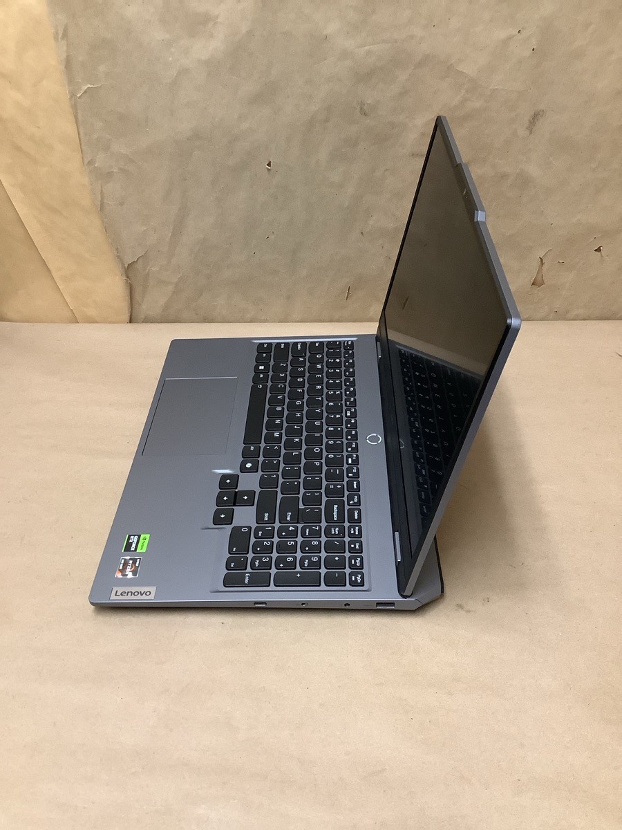 LENOVO LOQ 15ARP9 15.6″ GAMING LAPTOP WITH CHARGER (B33008372)