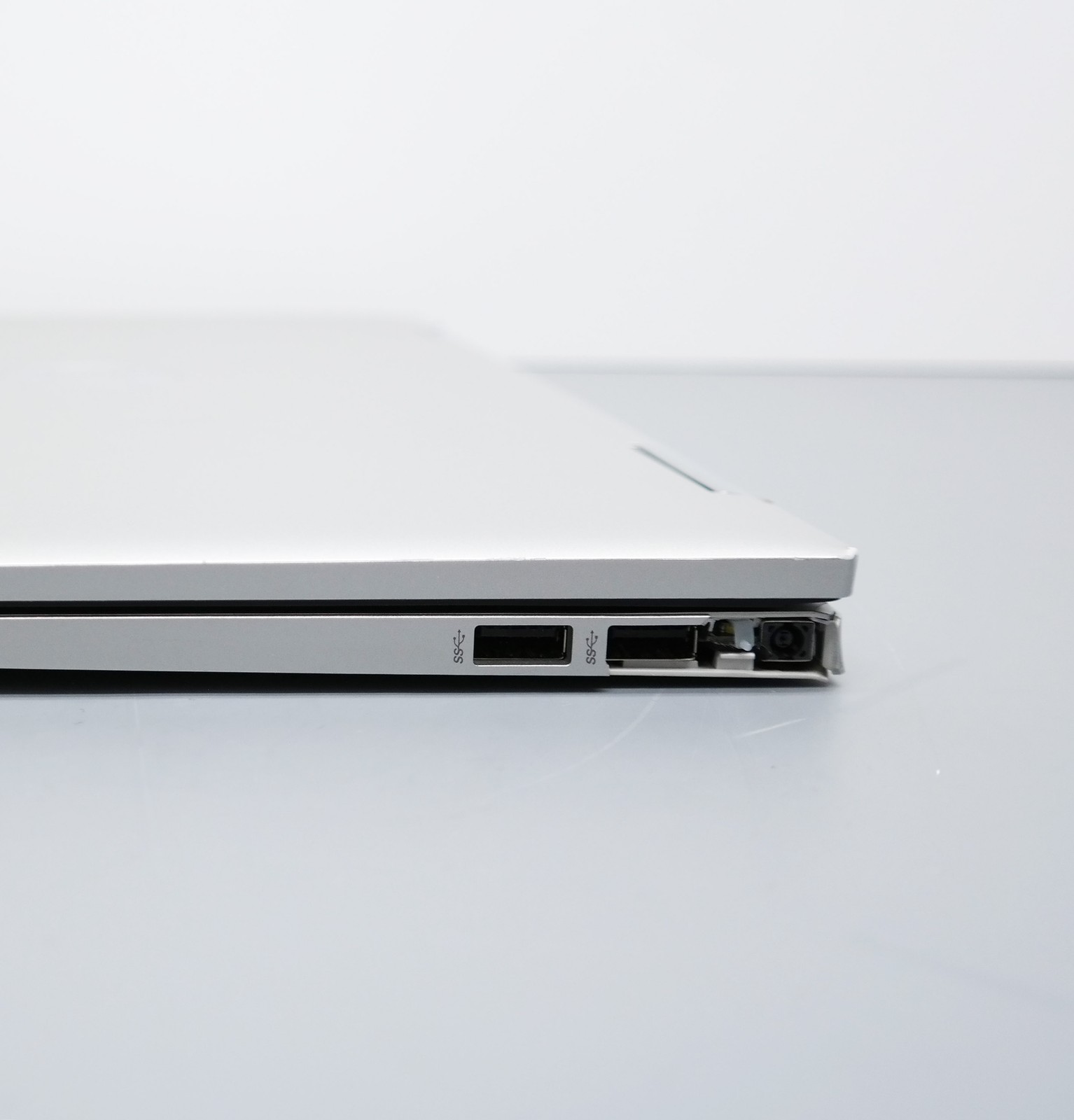HP Pavilion 15-EG2079NR 15.6″ Core i5-1235U 8GB 256GB SSD ISSUE