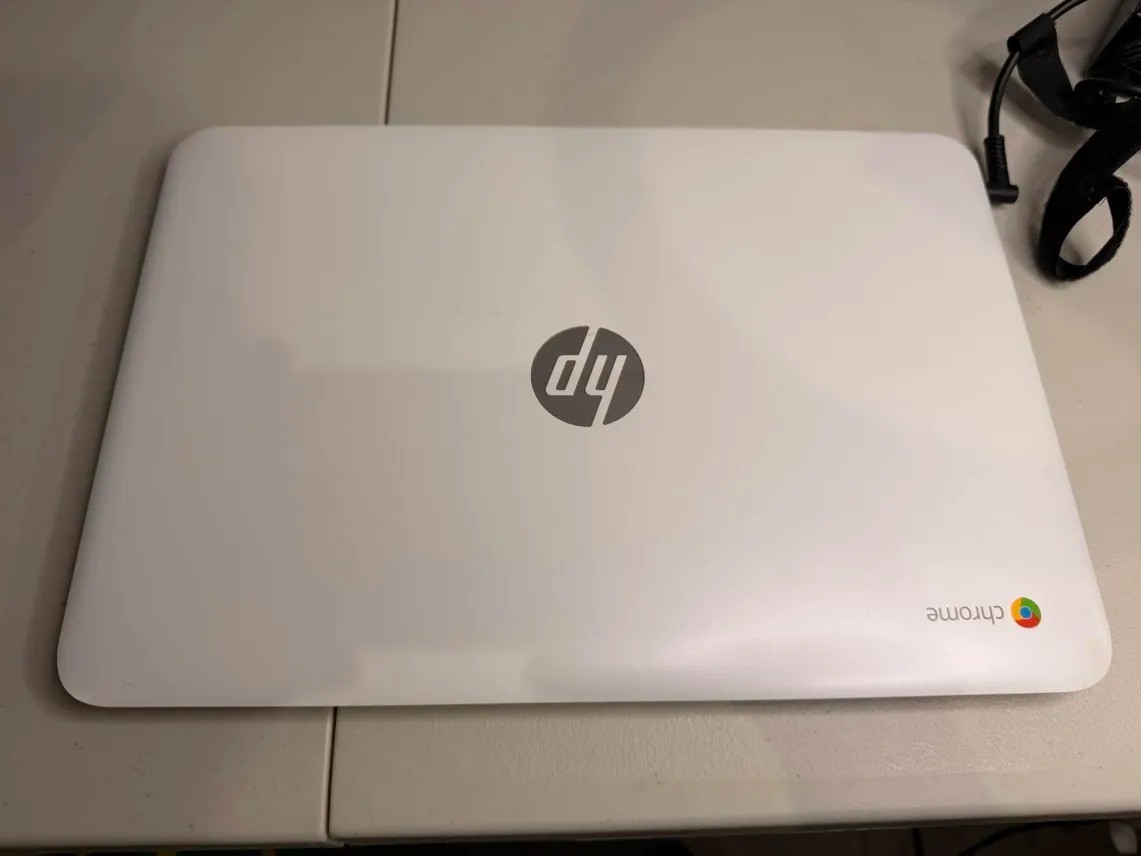 HP Chromebook 14 G4 TPN-Q167 14″ Intel Celeron 4GB 16GB Chrome OS Laptop