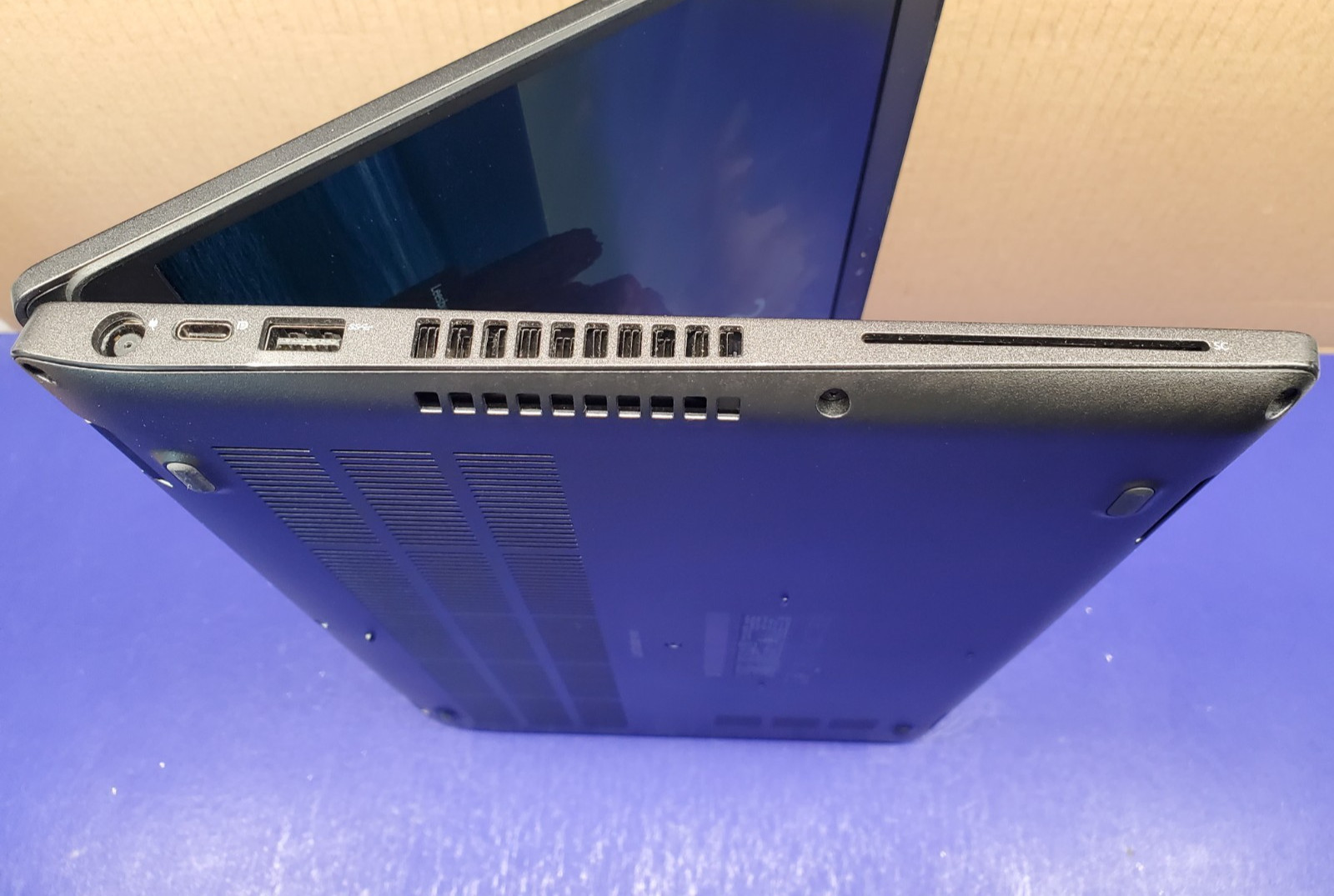 Dell Latitude 5400 i7-8665U 1.90Ghz 16GB 512GB SSD 14″ *Professionally Restored*