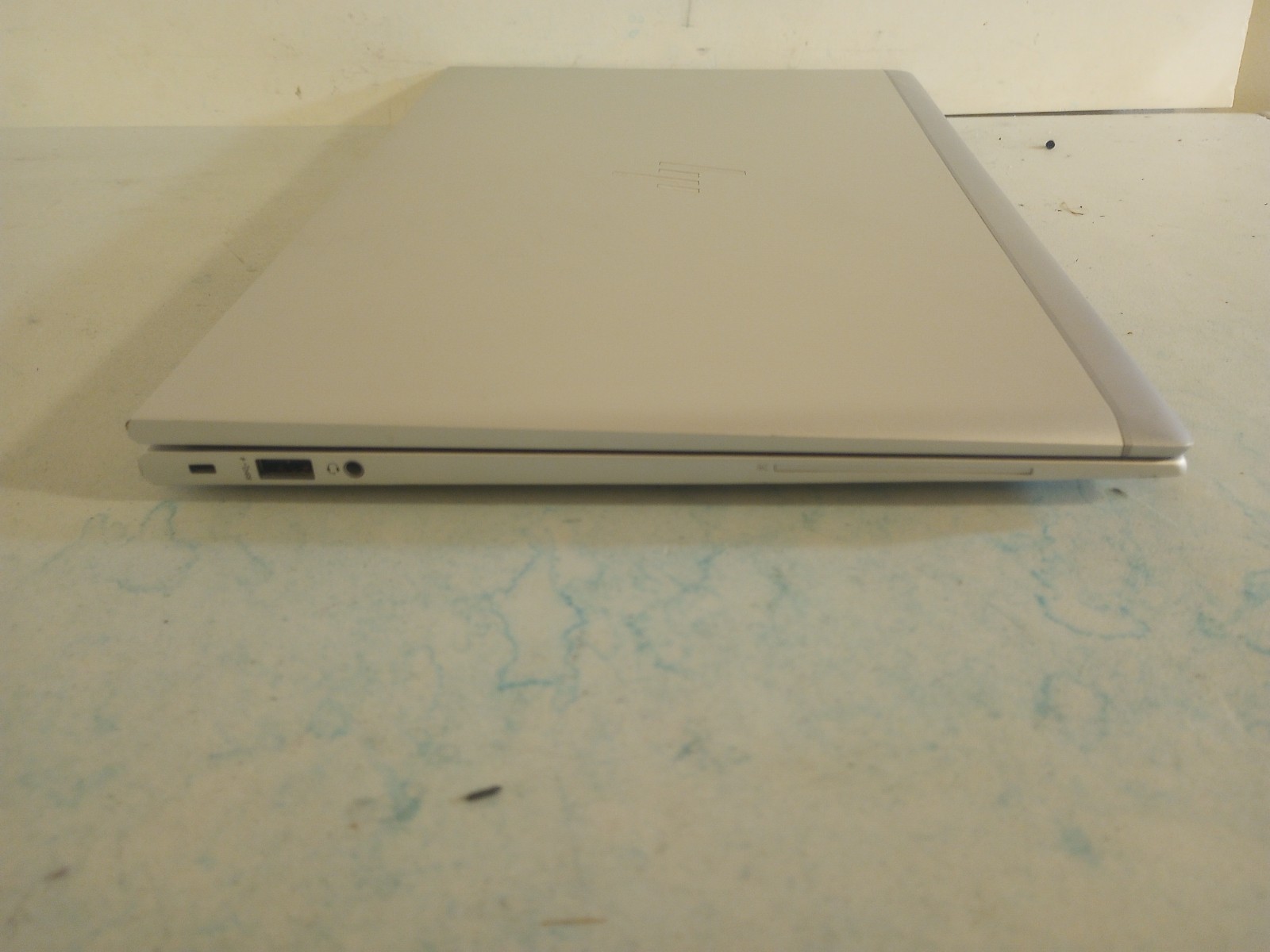 GAMING HP ELITEBOOK 745 14″ FHD AMD RYZEN7 PRO 8G RAM 500G NVMe,WIN11,BACKLIT