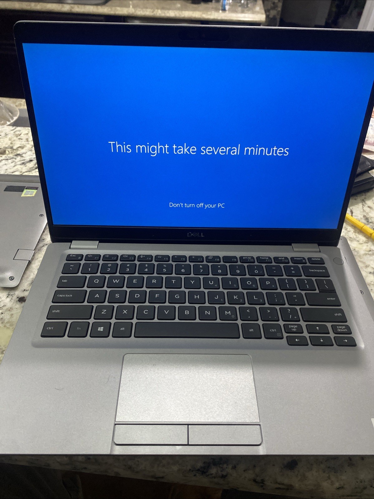 Dell Latitude 5310 13.3″ FHD i7-10610U 1.80GHz 16GB RAM 512GB SSD Windows 10