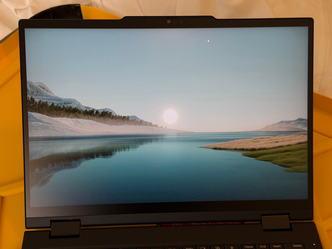 Lenovo 21R30010US ThinkPad T14s 14″ Touchscreen 2-in-1 Notebook