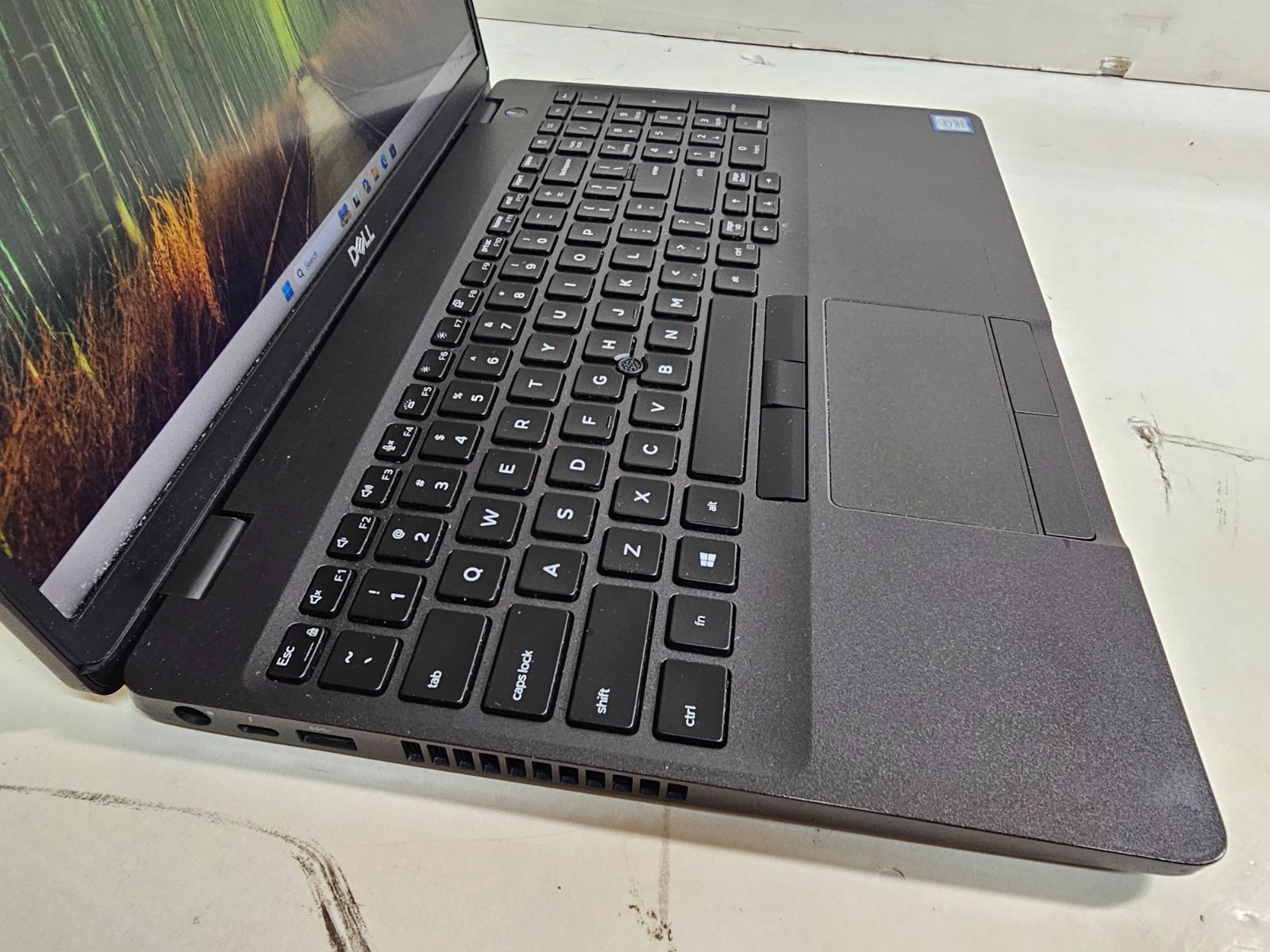 Dell Precision 3541 Laptop – 2.6 GHz i7-9750H 16GB 256GB SSD P620 15.6″ – SP10