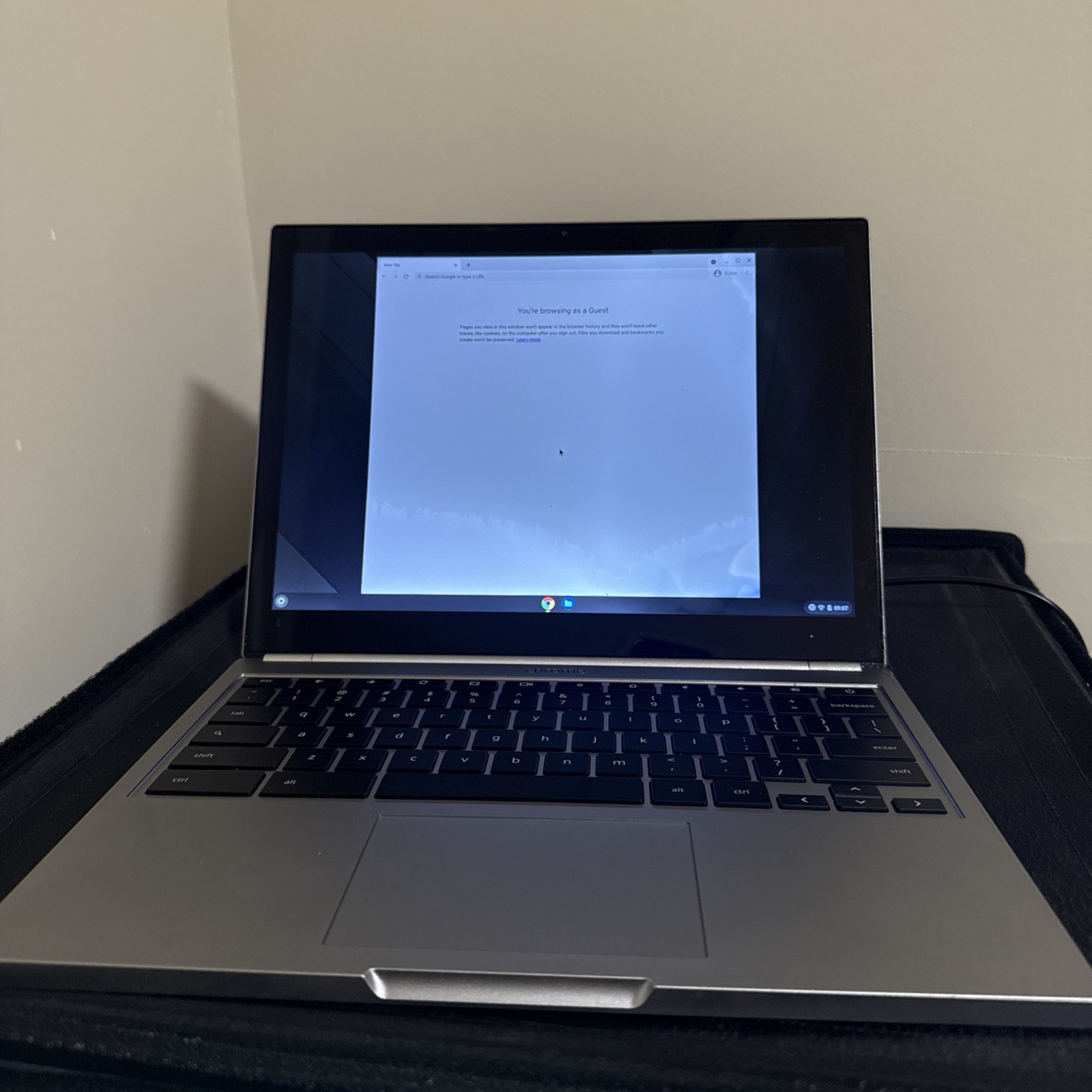 Google Pixel Chromebook C1501W 2015 for Parts or Repair **READ**