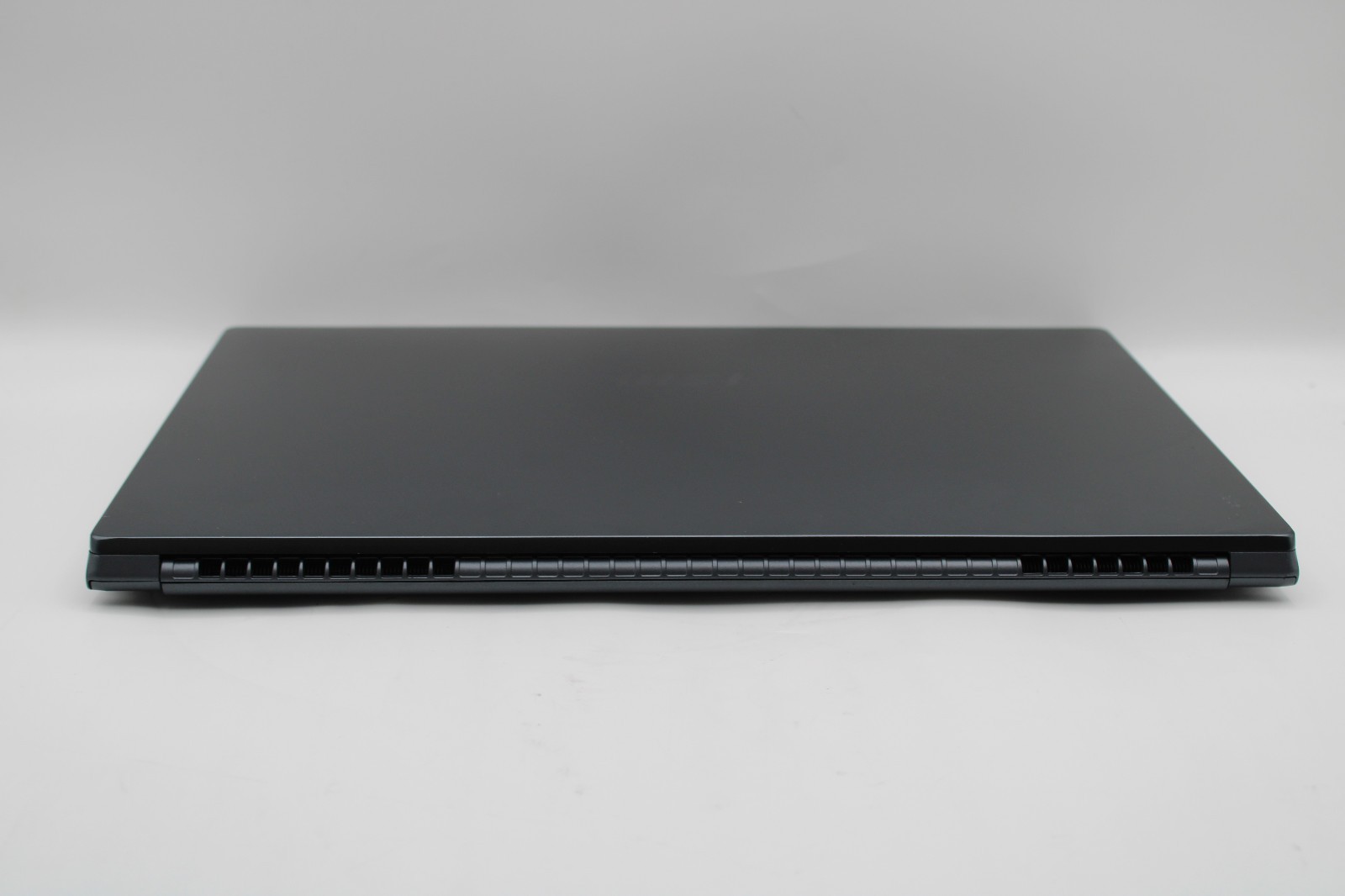 MSI Modern 15 MS-1552 _ I7-1165G7 @ 2.8 _ 16GB RAM _ 512GB SSD _ W11P