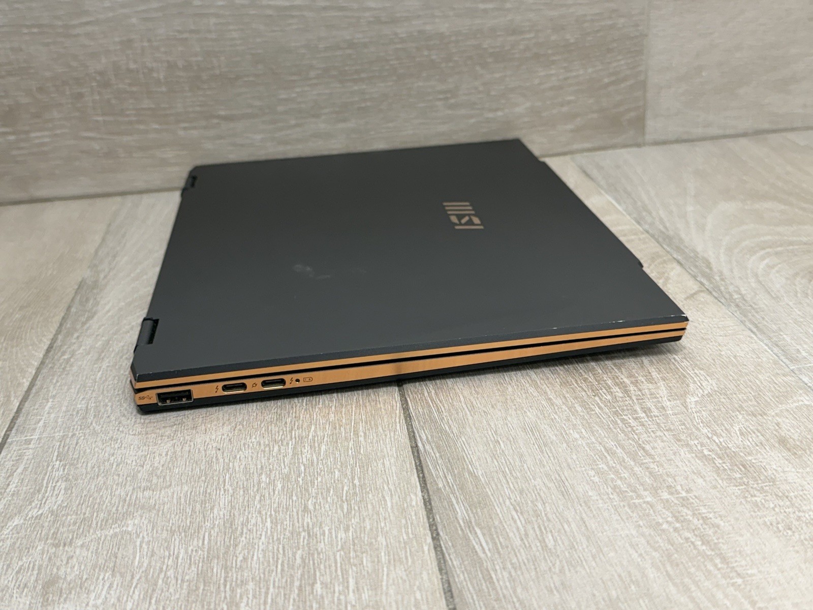 Summit E13 Al Evo A1MTG Touch Laptop OLED Ultra 7 155H 16GB RAM 1TB NVMe Win-11