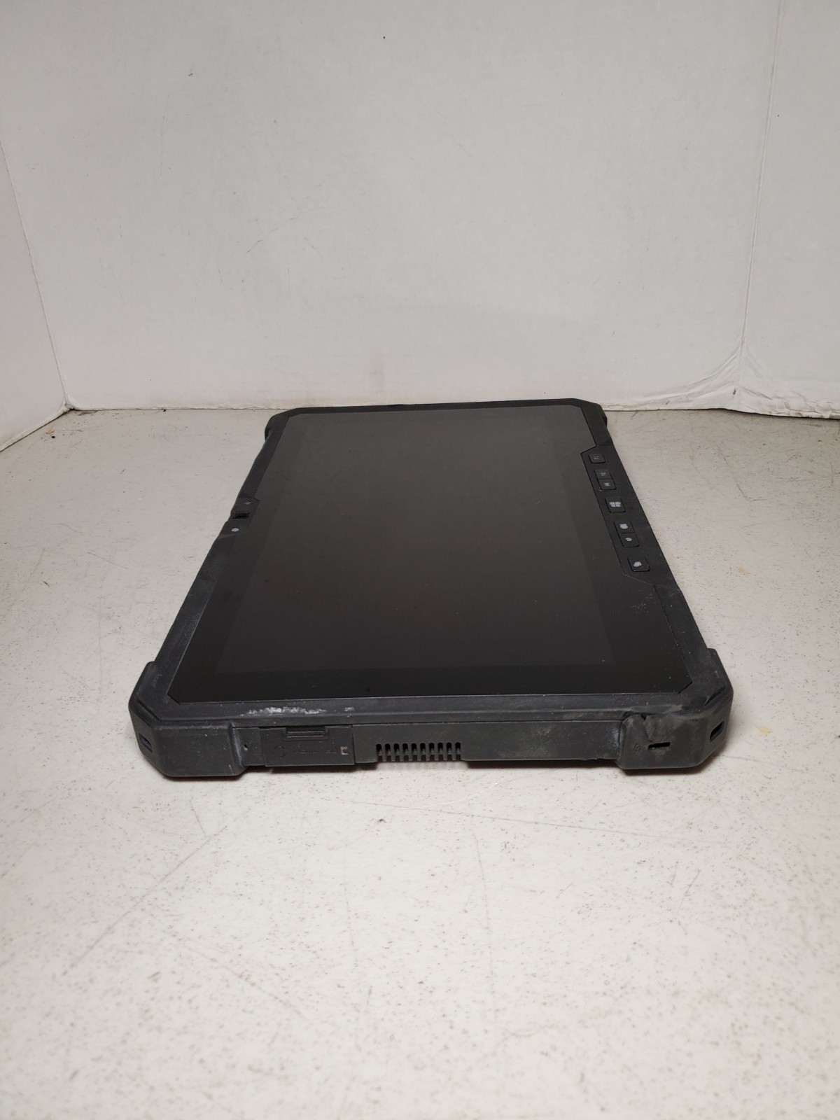 Dell Latitude 12 Rugged 7202 11.6″ M-5Y71 8GB RAM 256GB SSD WIN10 NO BATTERY #69
