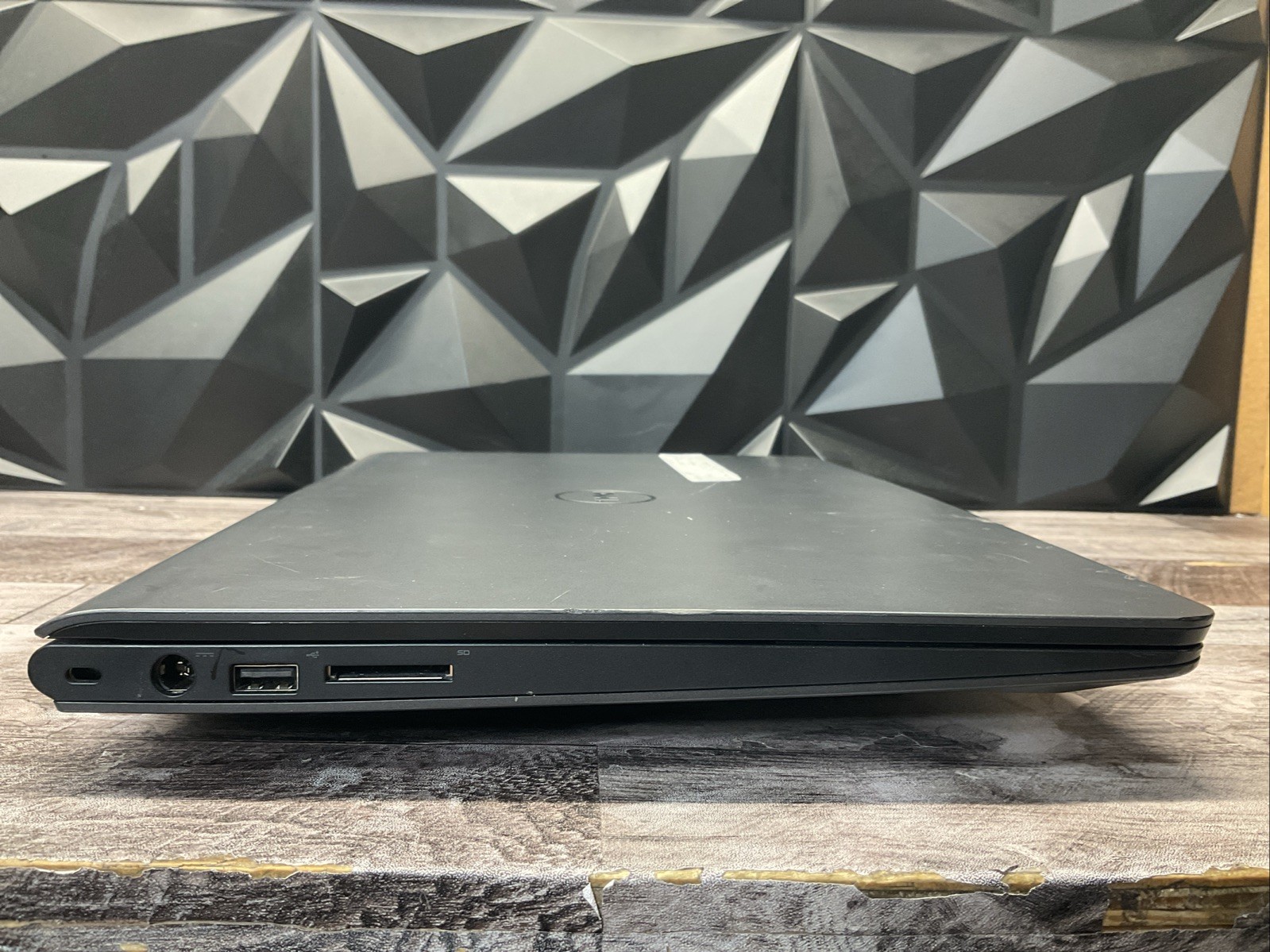 Dell Latitude 3550 / Intel Core i5 4th Gen / Parts Repair / J9