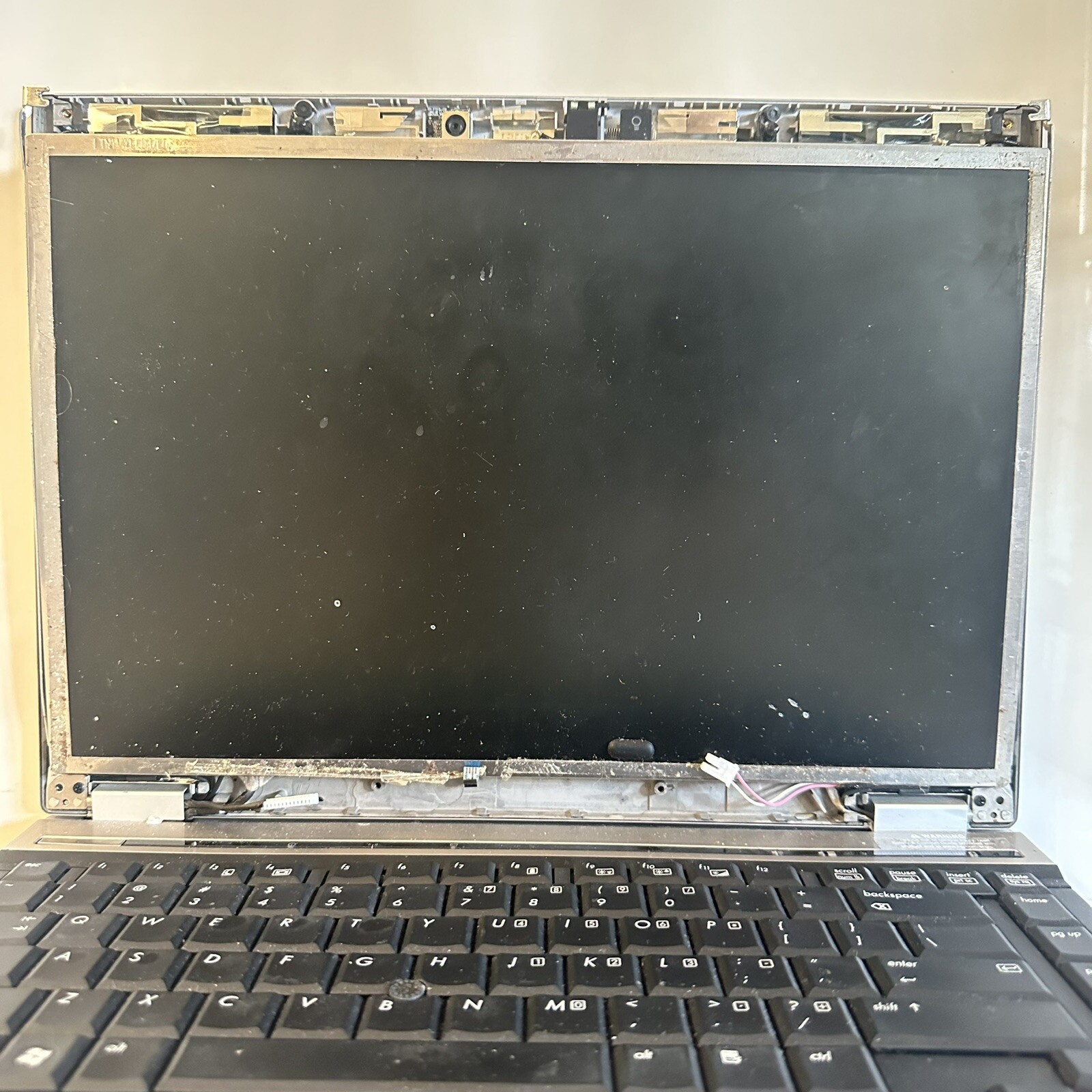 14” HP EliteBook 6930p Laptop Intel Core 2 Duo 1GB RAM 160GB HDD Scraps/Salvage