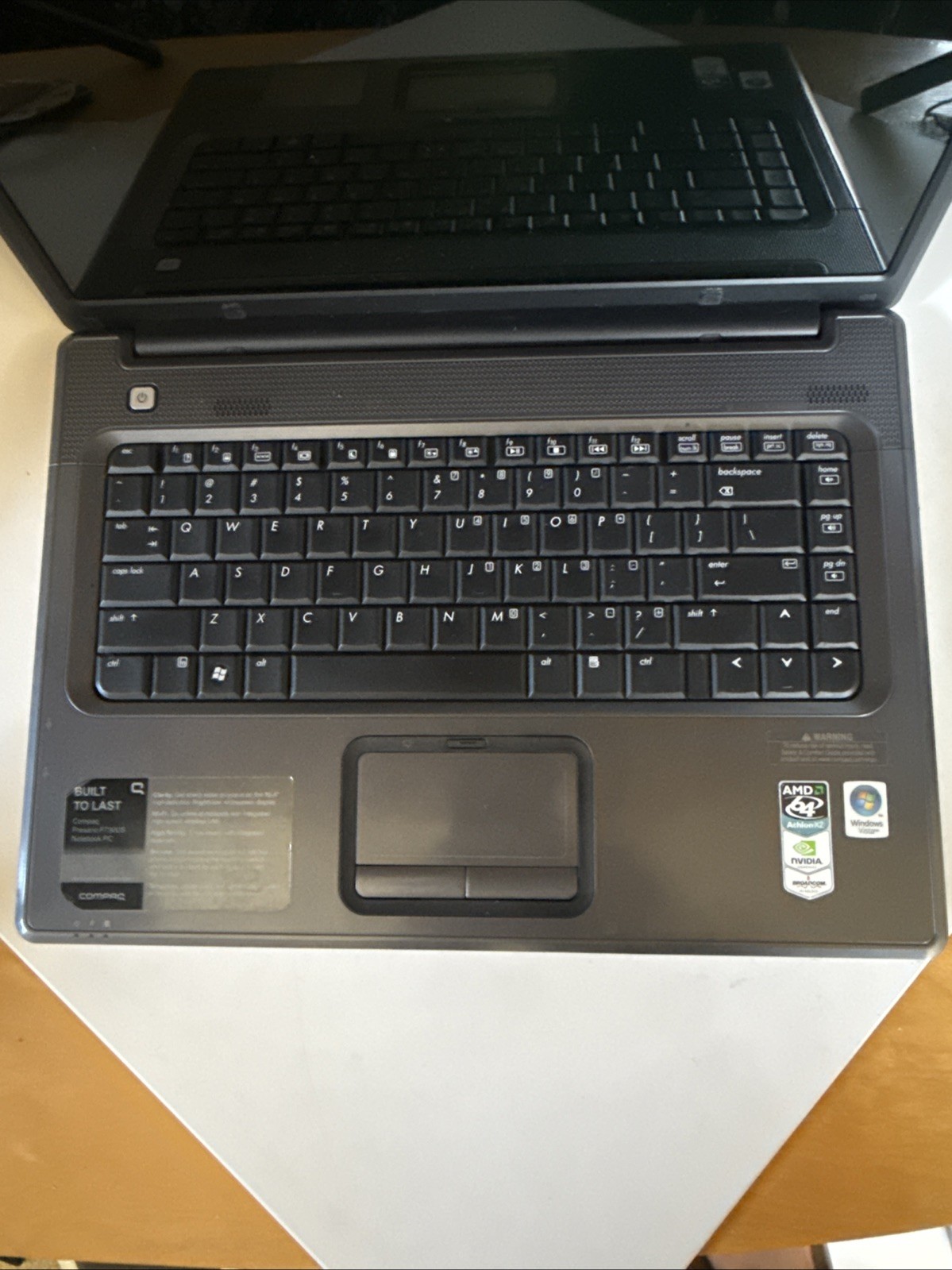 Compaq Presario F700 AMD Athlon 64 X2 TK-55 1800MHz 2 GB NO HDD
