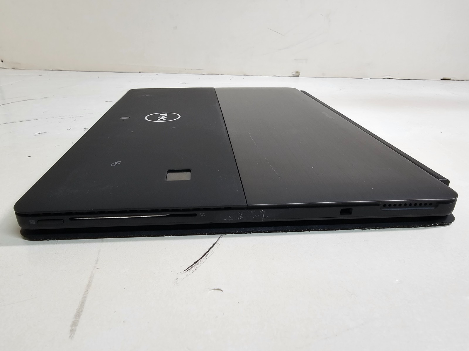 Dell Latitude 5285 Tablet Laptop – 2.6 i5-7300U 8GB 256GB 12.3″ Touchscreen