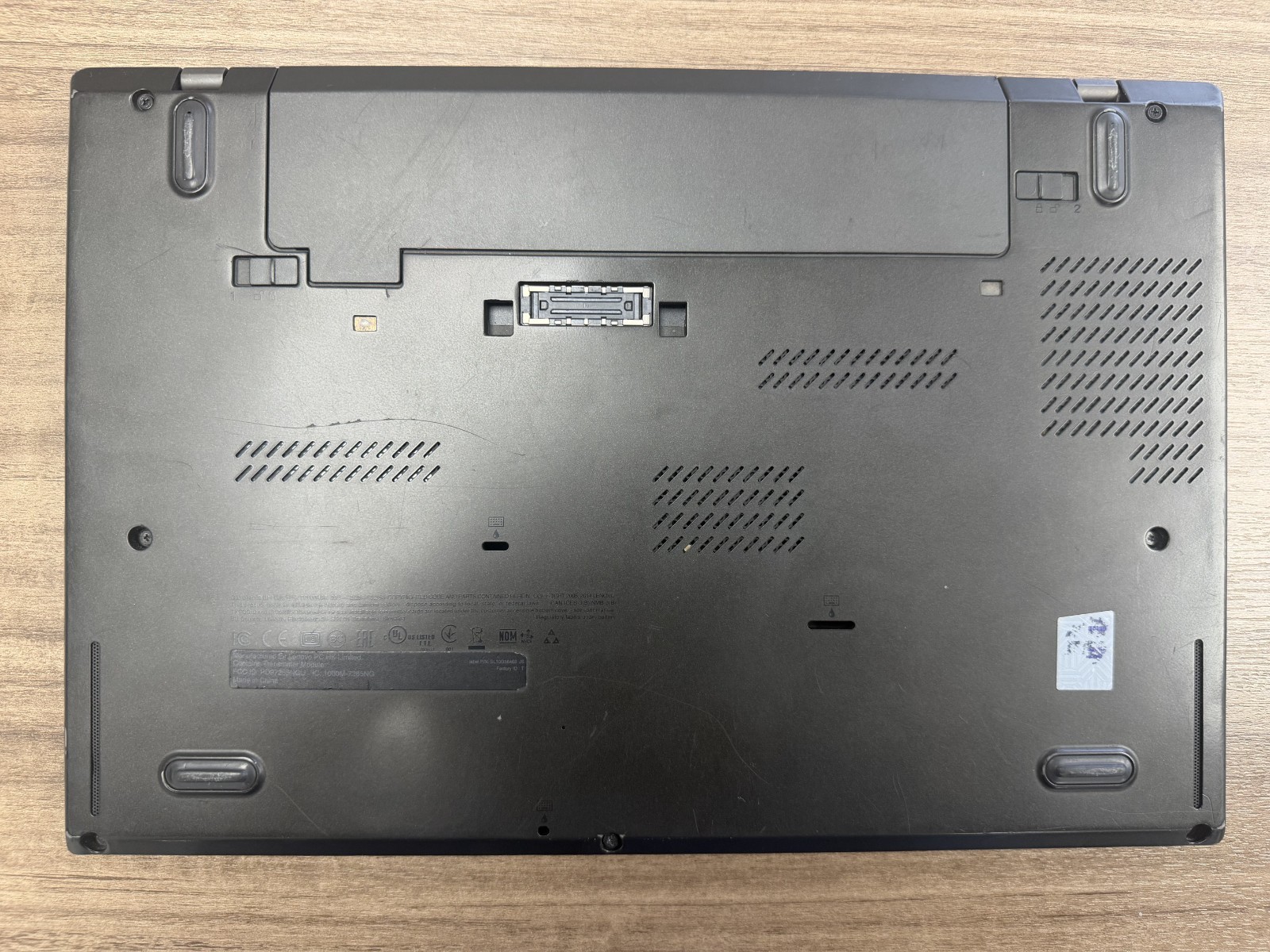 LENOVO THINKPAD T450S CORE I5 5TH DDR3 4GB RAM 14GB SSD USED