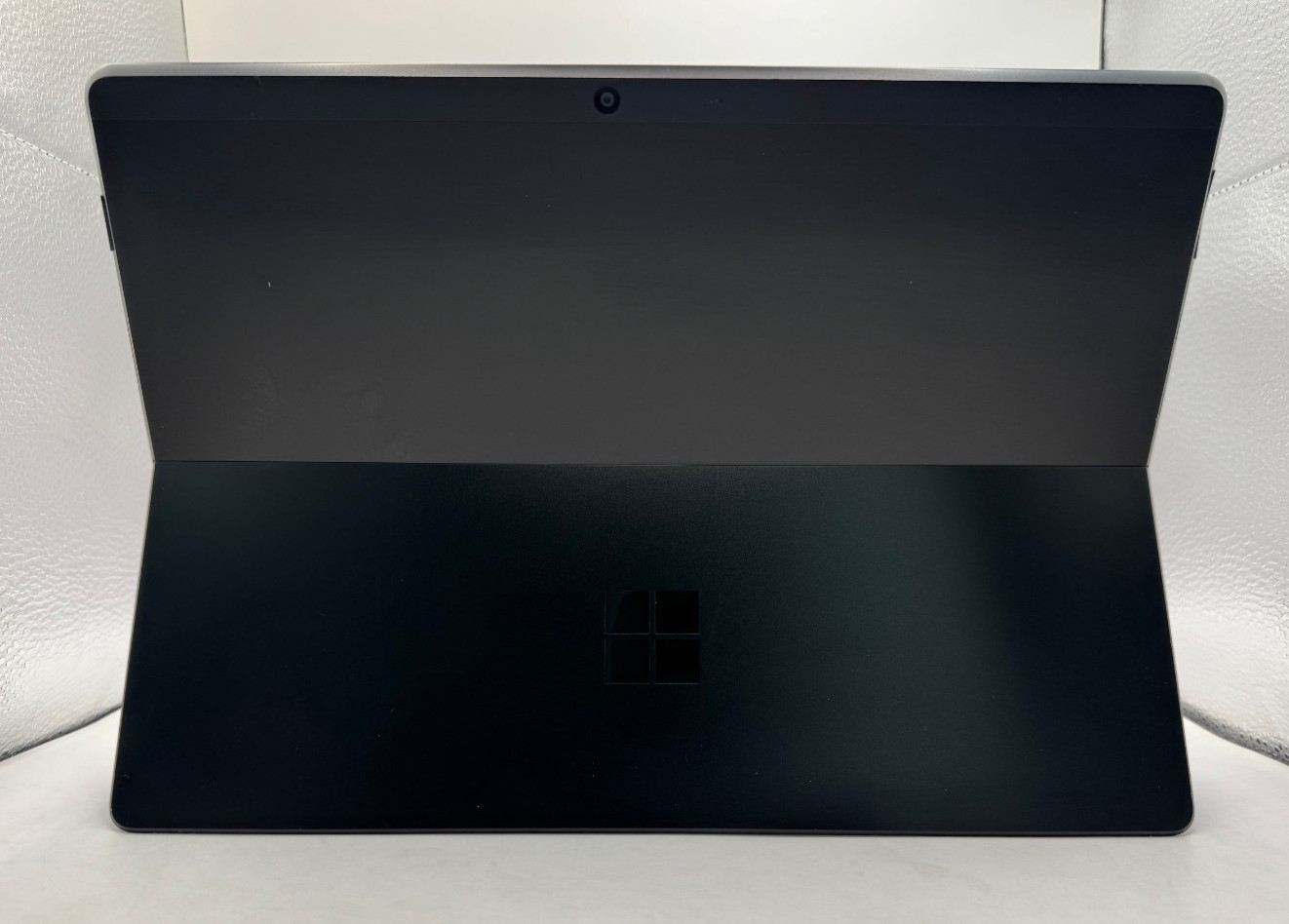 Microsoft Surface Pro X – Cellular 13″ Snapdragon 3.0 GHz – SSD 256 GB – 8 GB