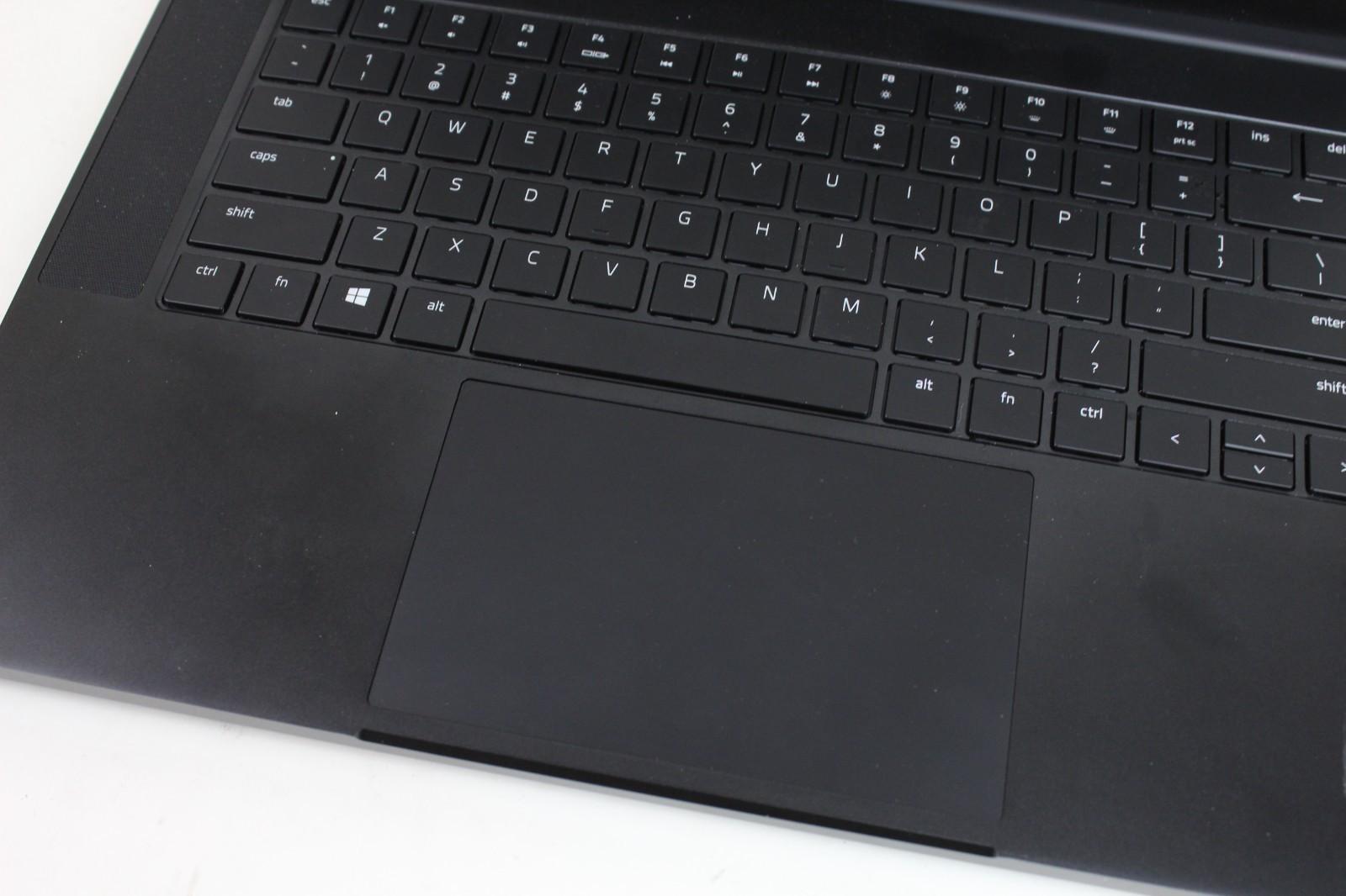 AS IS CASE DAMAGE Razer Blade 15 i7-10750H 32GB RAM 1TB SSD w/ OS
