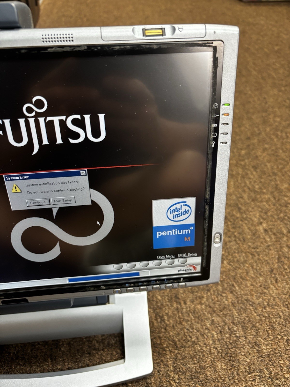 Fujitsu Stylistic ST Series ST5030D Tablet Windows XP Tablet Edition Laptop PC