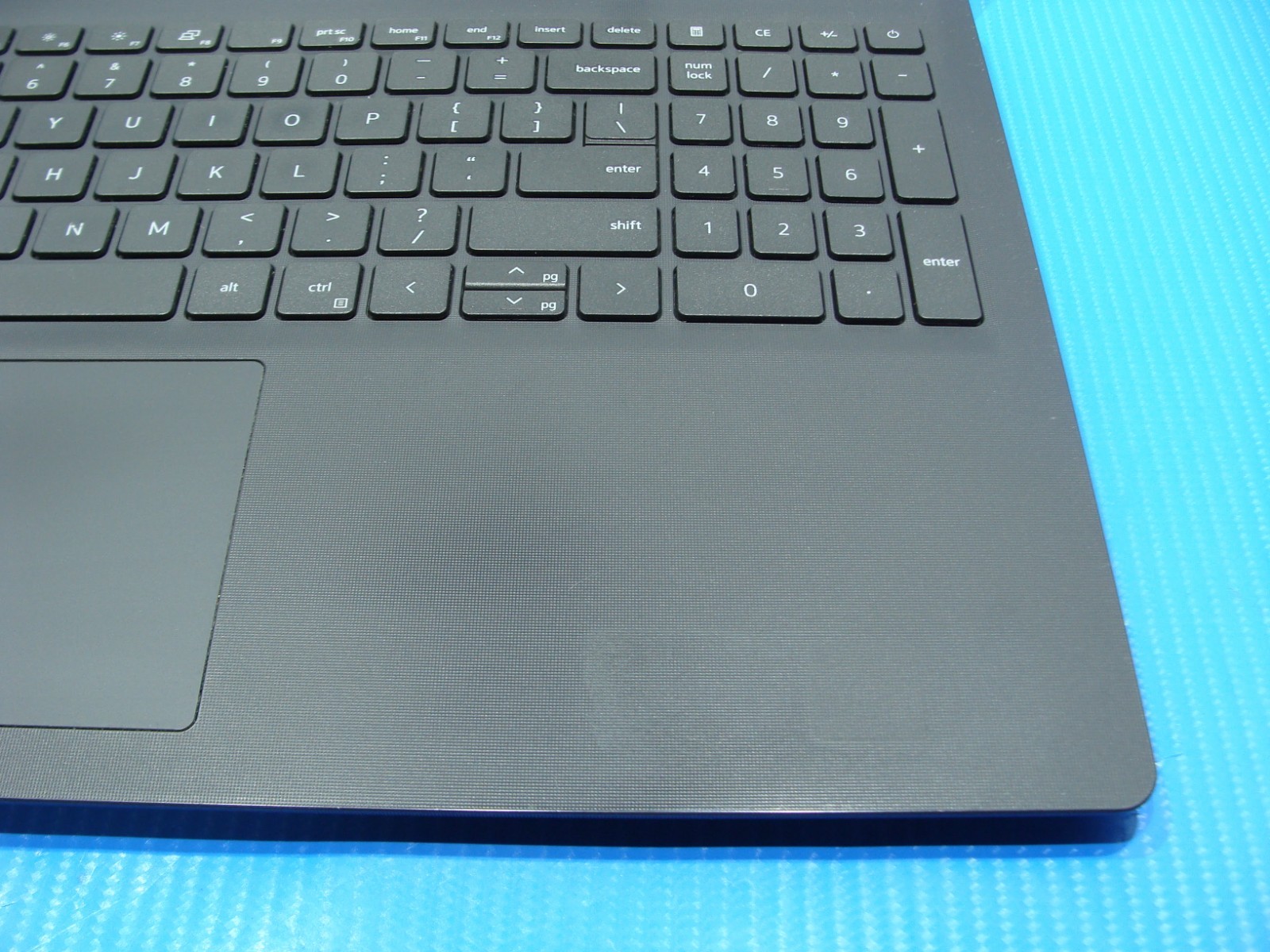 Dell Vostro 15 3510 15.6″ FHD Core i7-1165G7 2.8GHz 16GB 512GB SSD W11P +Charger
