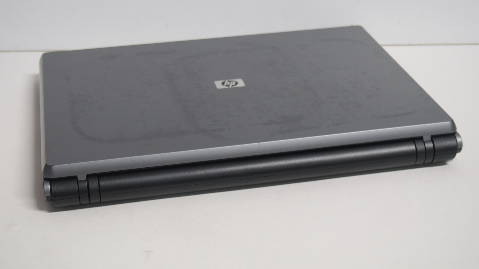 HP 530 15.4 Laptop Intel Celeron 1.6 GHz 2GB RAM 120GB HDD Linux Laptop