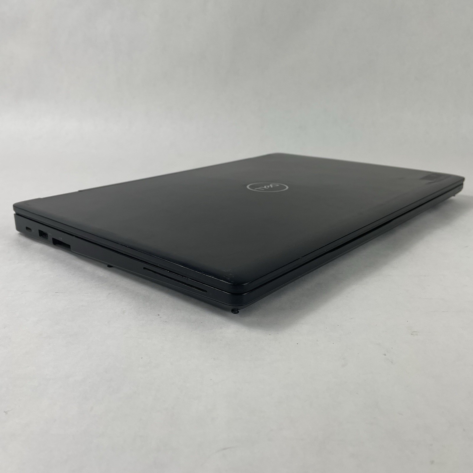 Dell Latitude 5591 15.6″ i7-8850U 2.60 GHz 8 GB RAM No SSD No OS No Battery