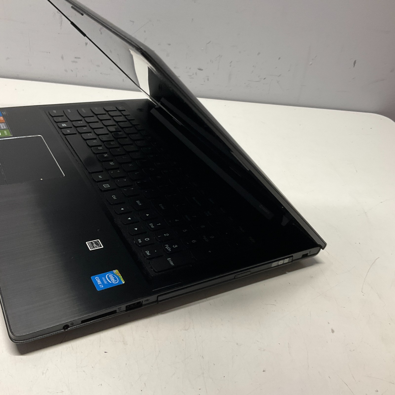 Lenovo Z50-70 15.6″ Intel i7-4510U 2.0 GHz 8GB 256GB SSD Windows 10 Pro Laptop