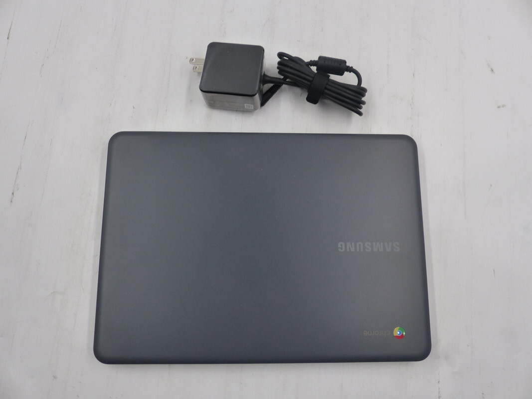 SAMSUNG CHROMEBOOK 3 XE501C13-K02US 11.6″ INTEL CELERON 4GB RAM / 32GB SSD