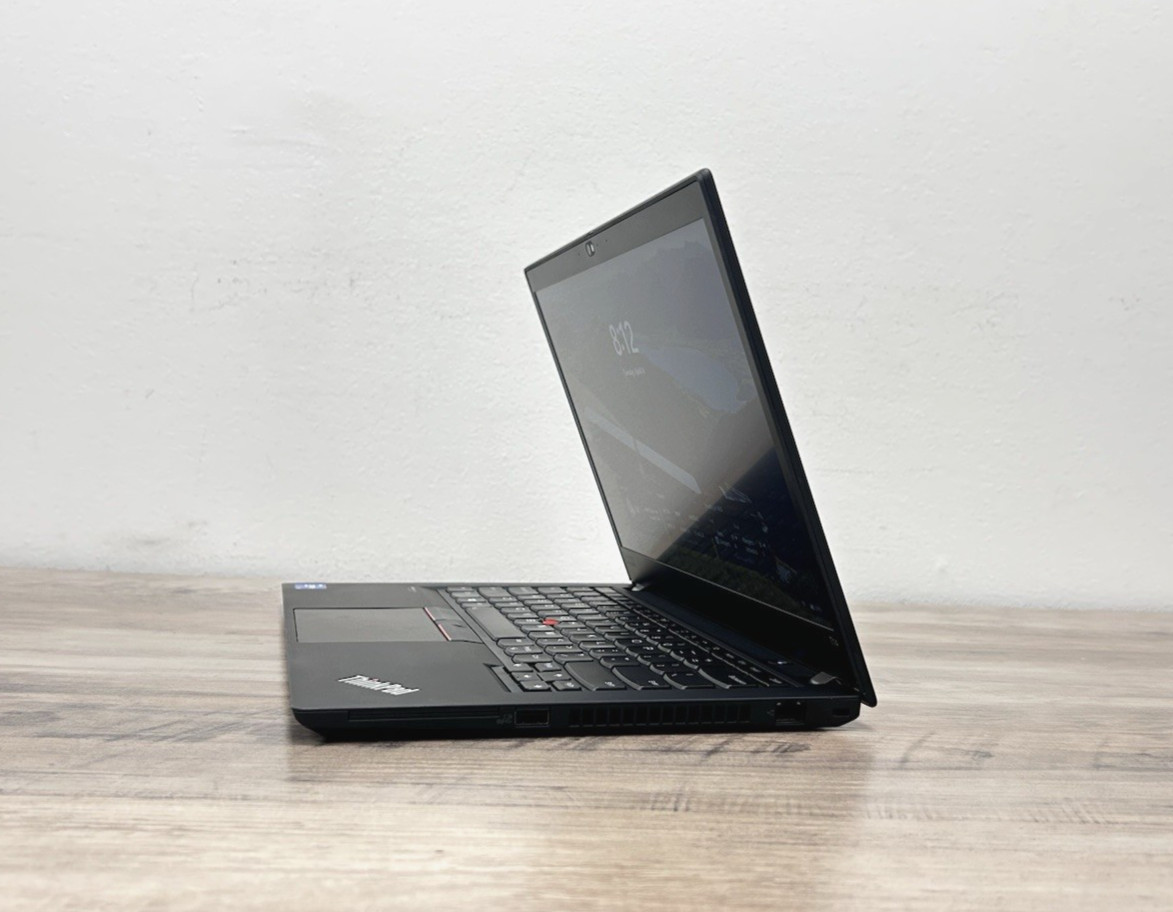 Lenovo ThinkPad T14 Gen 2 | 20W1S39Q00 14″ i5-1145G7 3.0GHz 16GB Ram 256GB SSD
