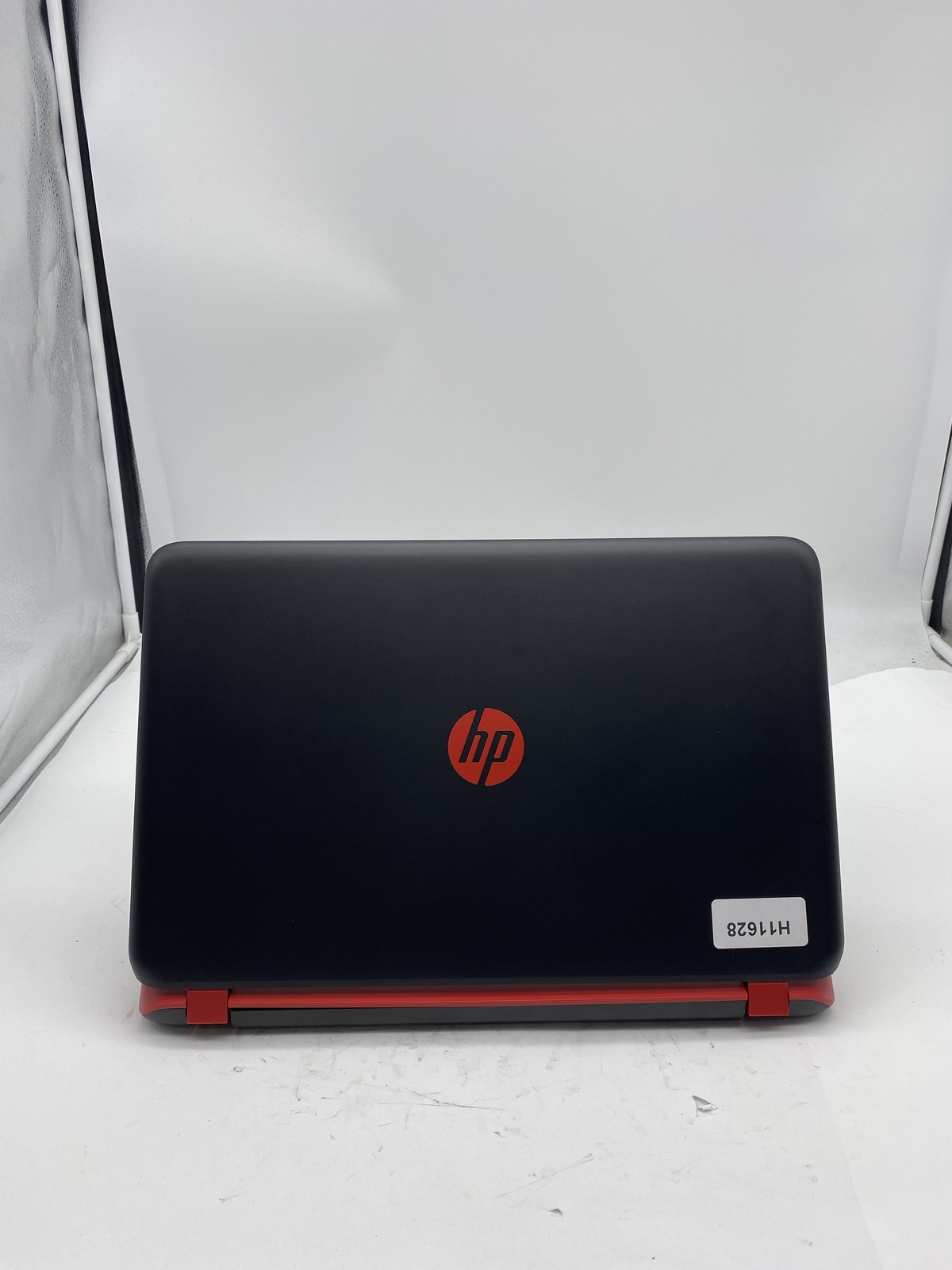 HP Beats 15 Laptop AMD A10-7300 Radeon R6 1.9GHz 8GB RAM 1TB HDD W10P Touch